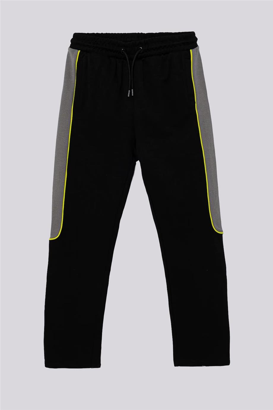 Guess Erkek Çocuk Siyah Eşofman AltıGuess Erkek Çocuk Siyah Eşofman Altı