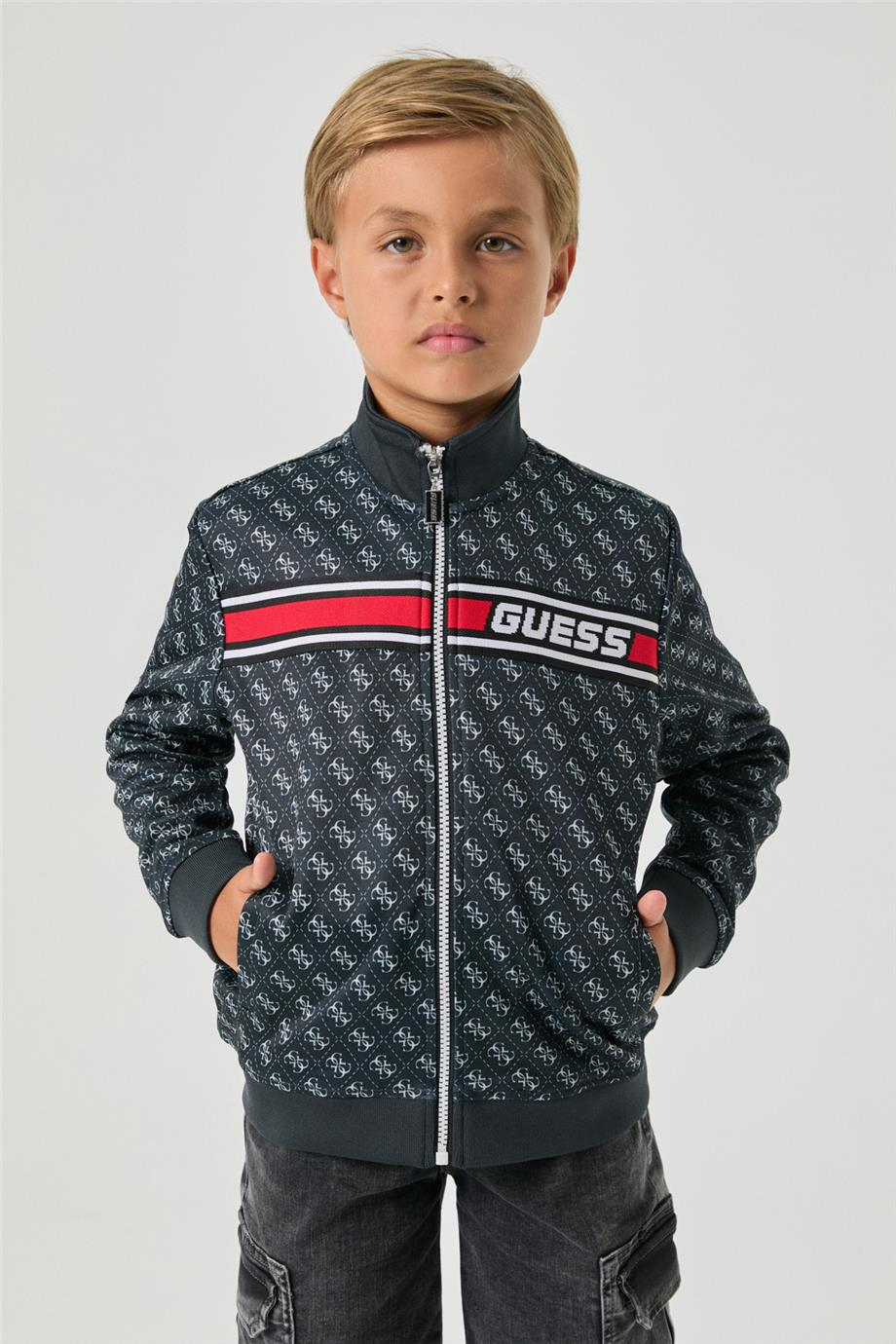 Guess Erkek Çocuk Siyah Eşofman ÜstüGuess Erkek Çocuk Siyah Eşofman Üstü