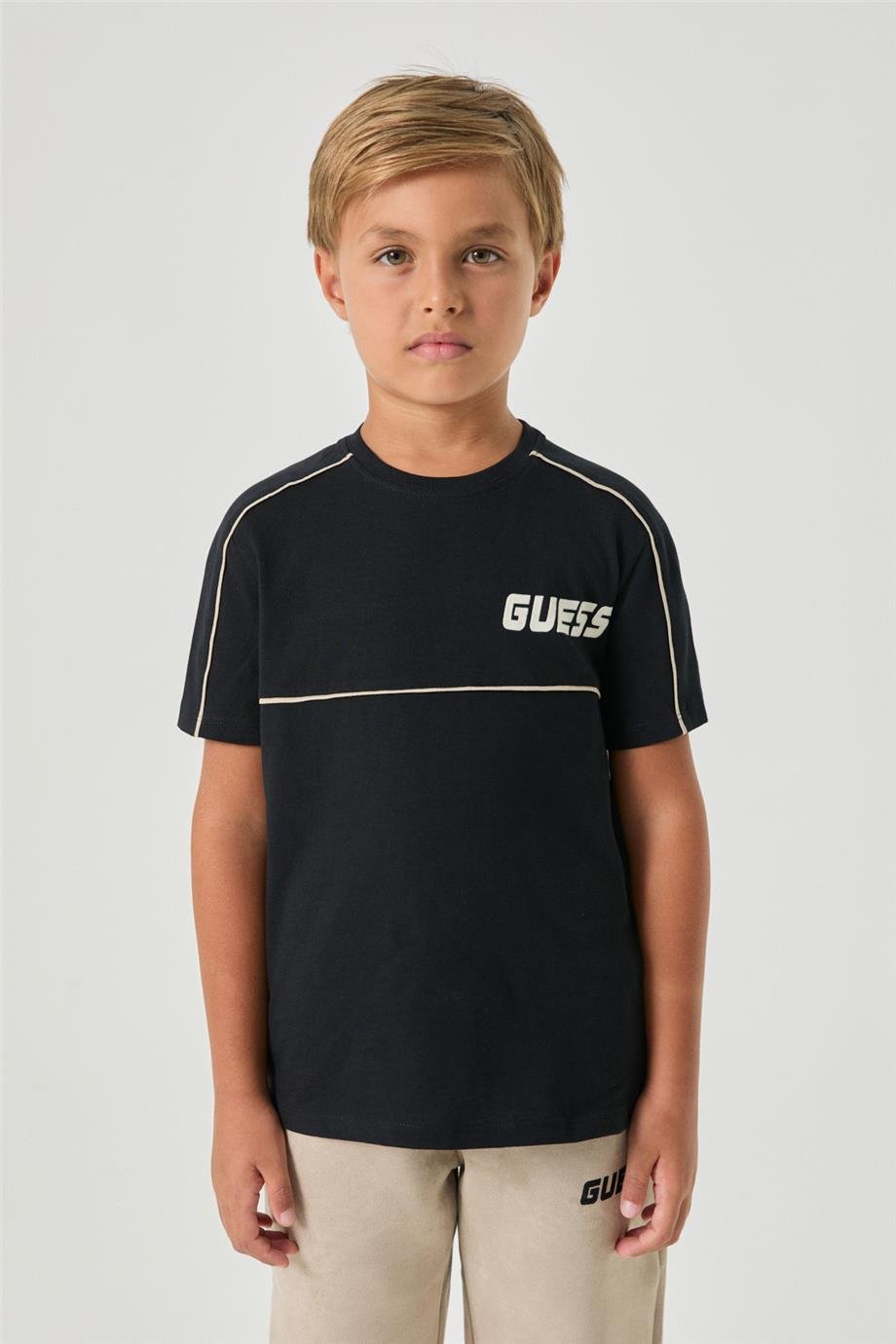 Guess Erkek Çocuk Siyah TshirtGuess Erkek Çocuk Siyah Tshirt