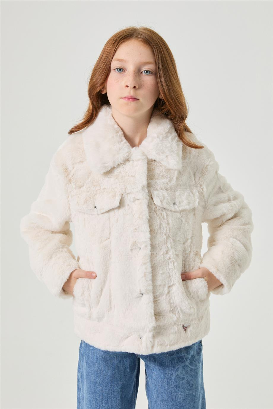 Guess Kız Çocuk Beyaz CeketGuess Kız Çocuk Beyaz Ceket