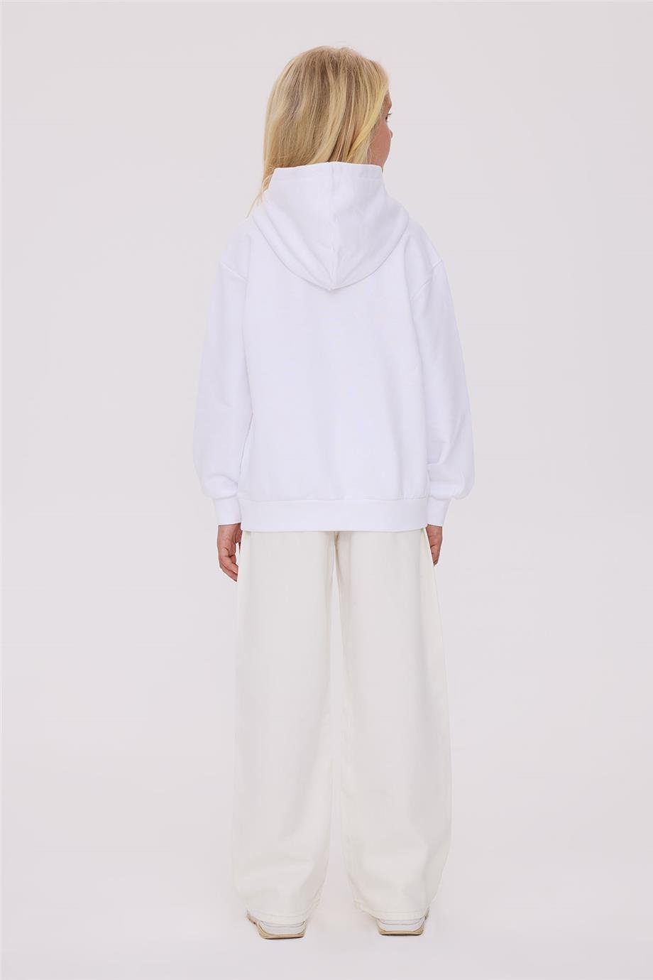 Guess Kız Çocuk Beyaz SweatshirtGuess Kız Çocuk Beyaz Sweatshirt