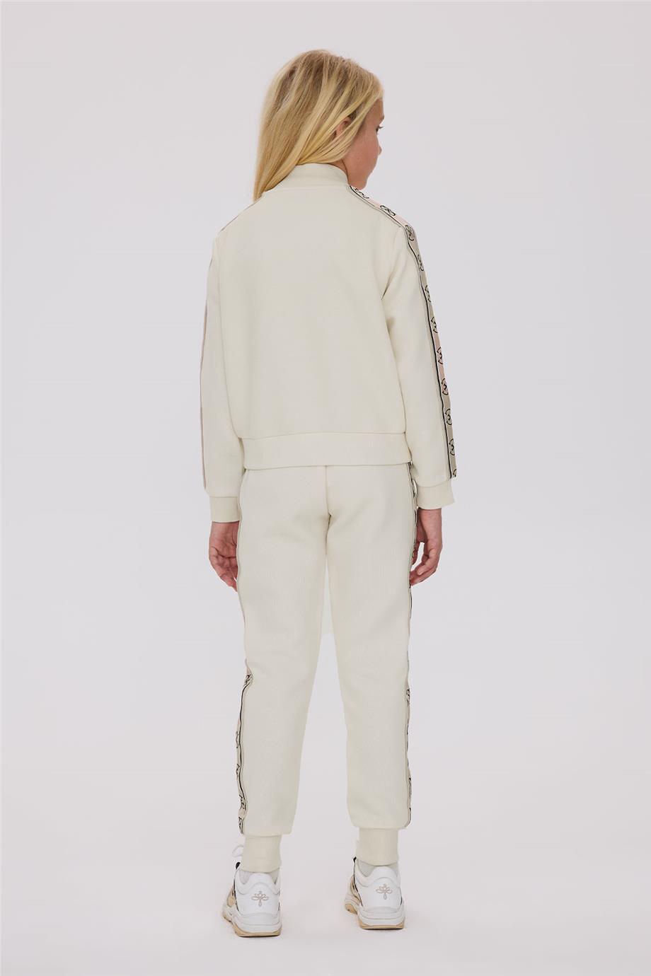 Guess Kız Çocuk Krem Eşofman ÜstüGuess Kız Çocuk Krem Eşofman Üstü