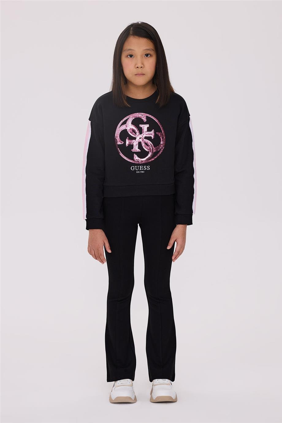 Guess Kız Çocuk Siyah SweatshirtGuess Kız Çocuk Siyah Sweatshirt