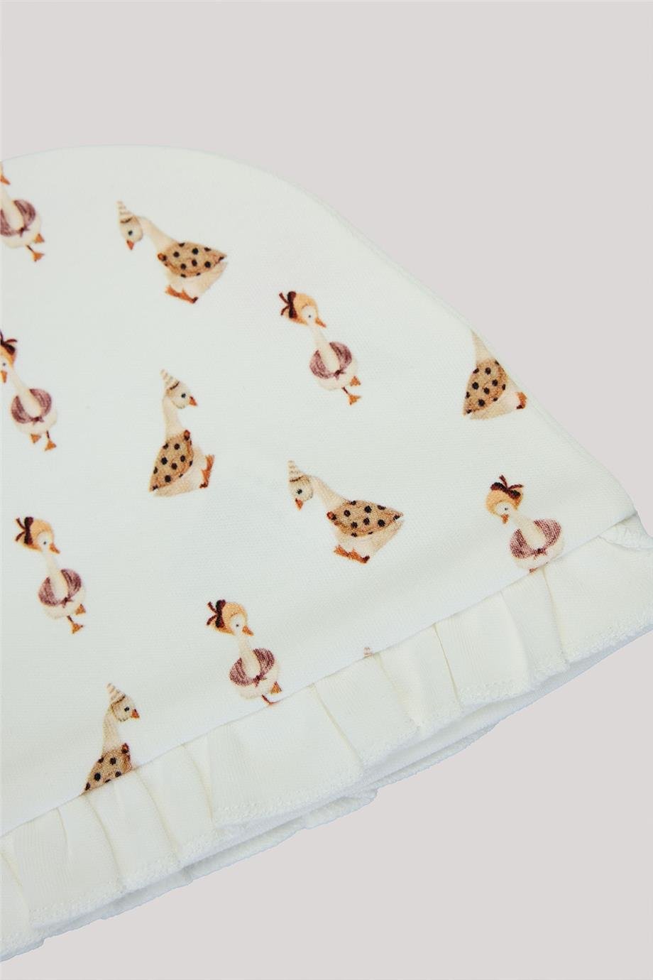 Layette Kız Bebek Desenli Bere