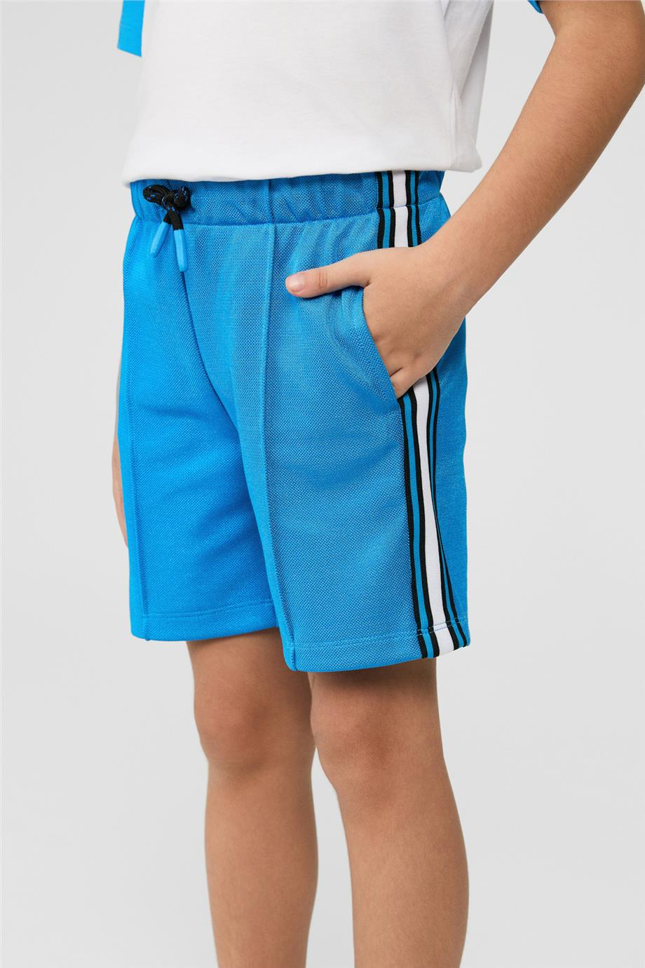 NBT Erkek Çocuk Sarı Siyah Desenli ŞortNBT Erkek Çocuk Sarı Siyah Desenli Şort