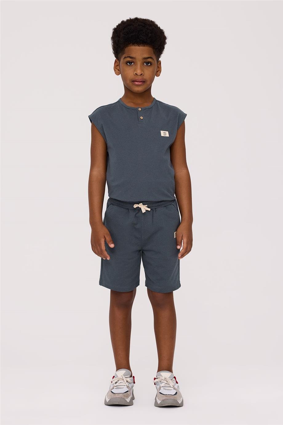 Nebbati Basic Boy Anthracite ShortsNebbati Basic Boy Anthracite Shorts