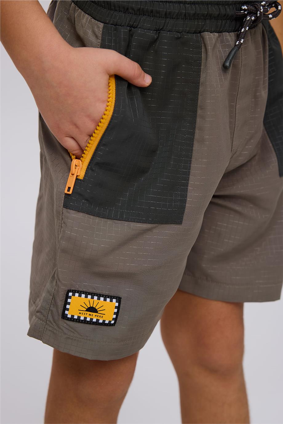 Nebbati Erkek Çocuk Antrasit ŞortNebbati Erkek Çocuk Antrasit Şort