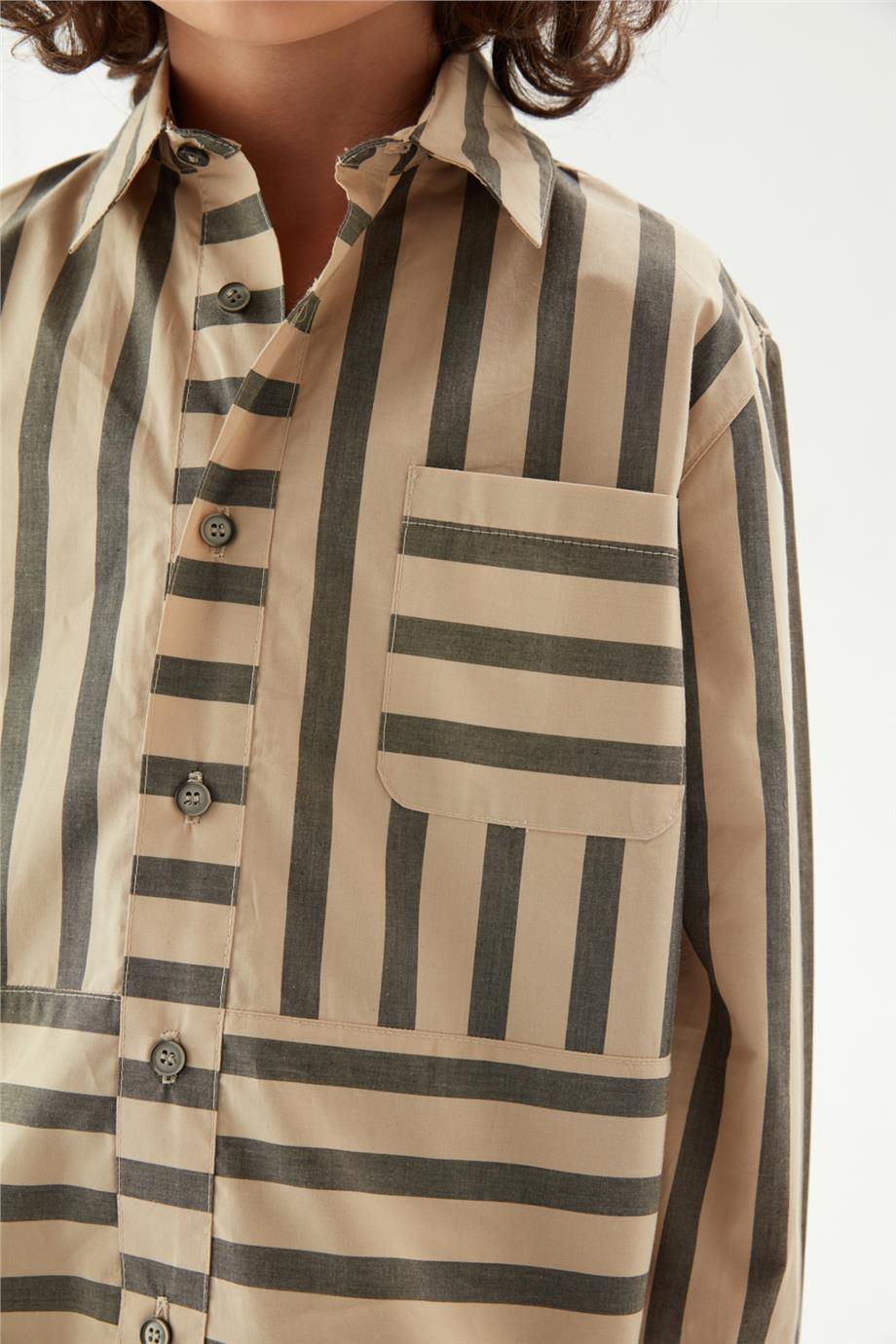 Nebbati Erkek Çocuk Desenli Gömlek