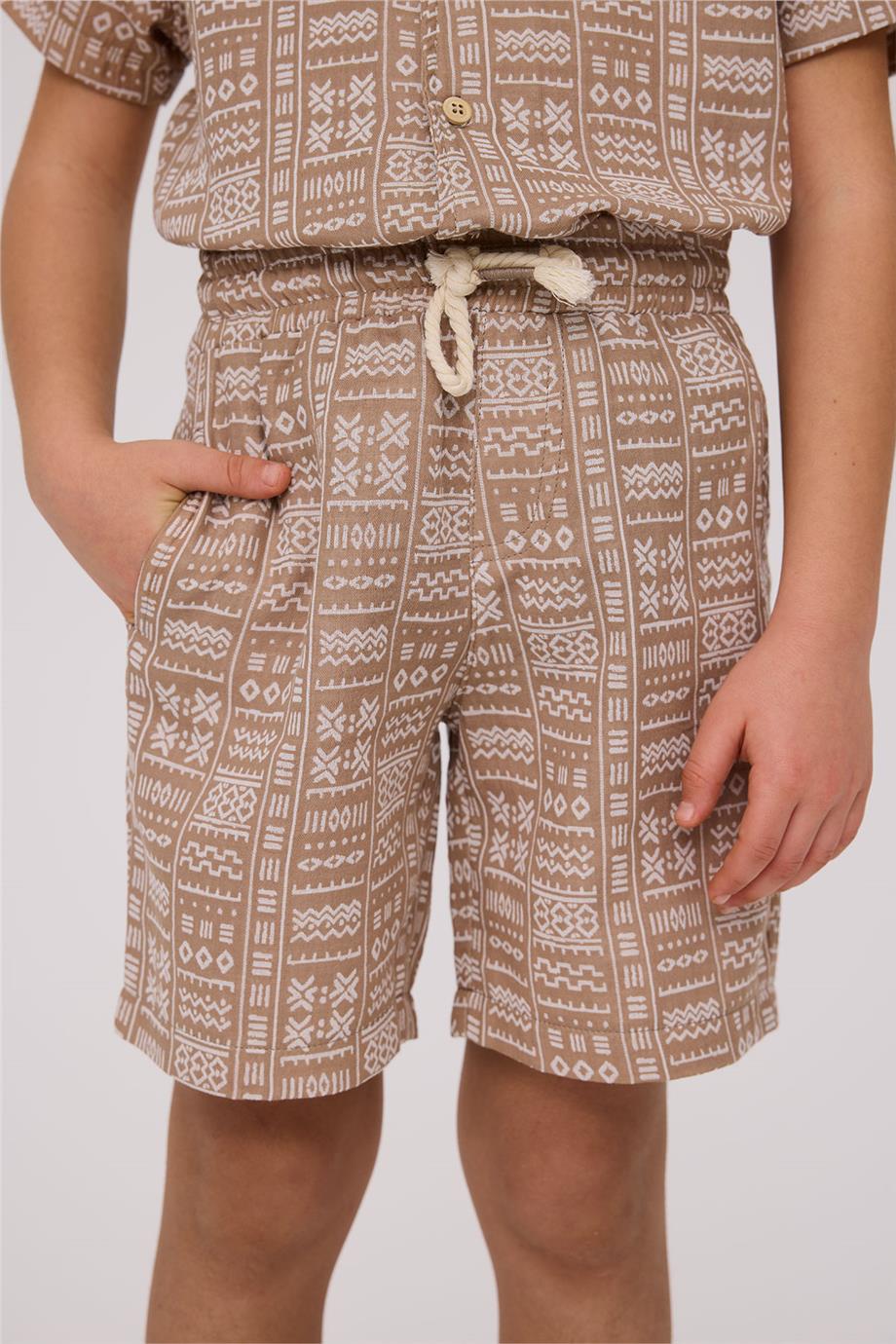 Nebbati Erkek Çocuk Desenli ŞortNebbati Erkek Çocuk Desenli Şort