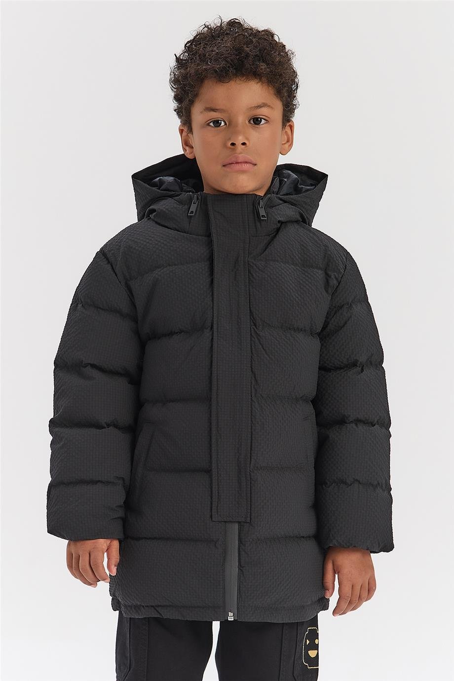Nebbati Erkek Çocuk Siyah MontNebbati Erkek Çocuk Siyah Mont