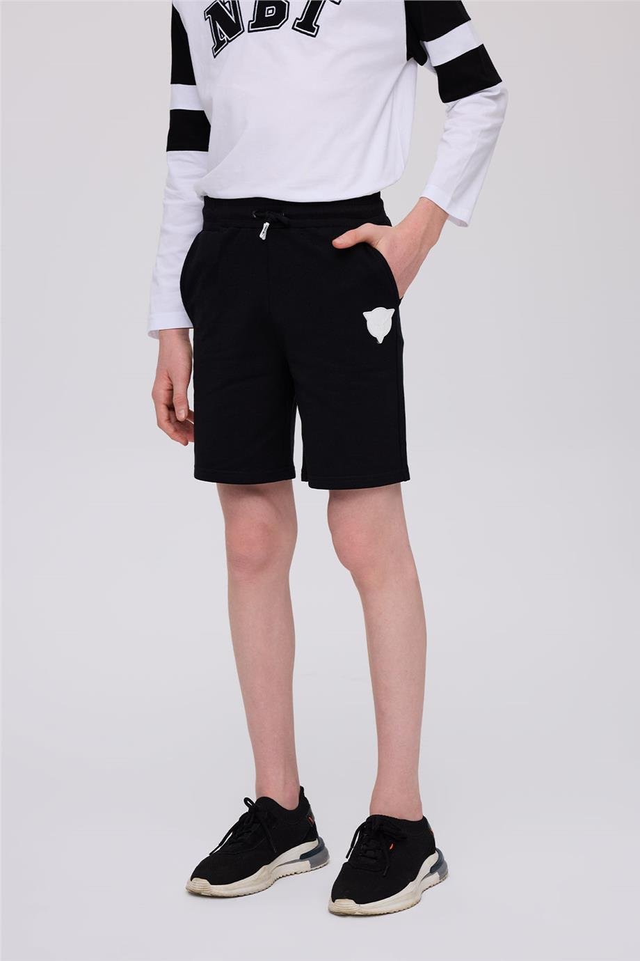 Nebbati Erkek Çocuk Siyah ŞortNebbati Erkek Çocuk Siyah Şort