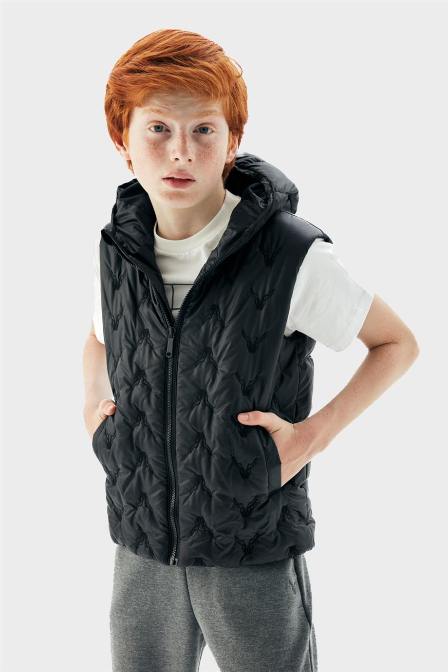 Nebbati Erkek Çocuk Siyah Yelek