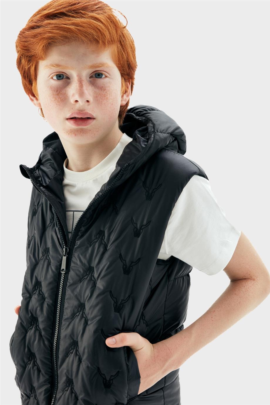 Nebbati Erkek Çocuk Siyah Yelek