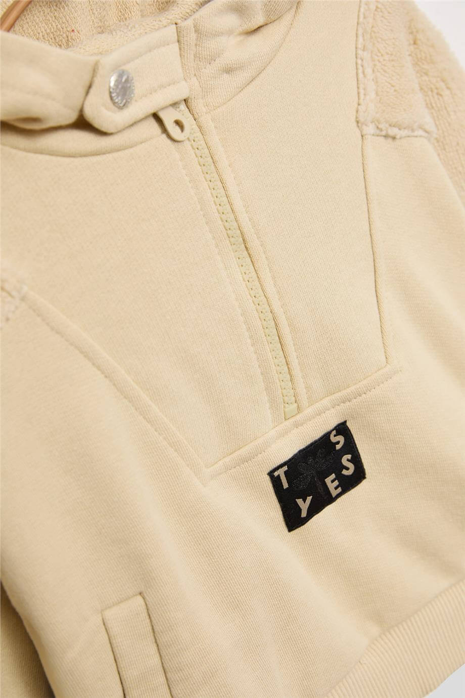 Tyess Girl Beige Tracksuit TopTyess Girl Beige Tracksuit Top