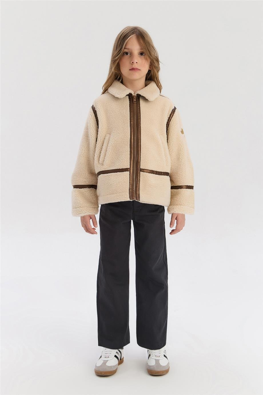 Tyess Kız Çocuk Ekru MontTyess Kız Çocuk Ekru Mont