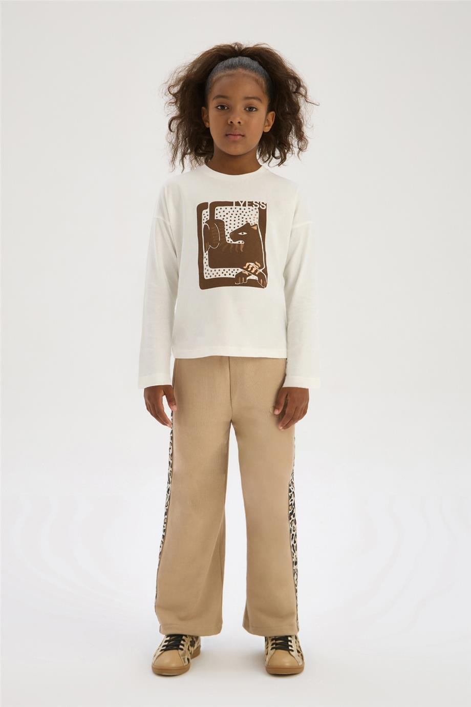 Tyess Kız Çocuk Ekru TişörtTyess Kız Çocuk Ekru Tişört