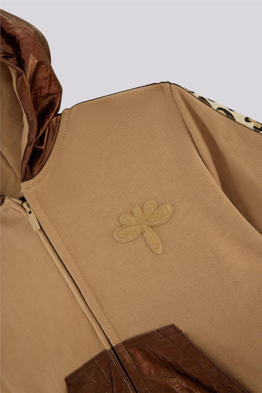 Tyess Kız Çocuk Kahve Eşofman ÜstüTyess Kız Çocuk Kahve Eşofman Üstü