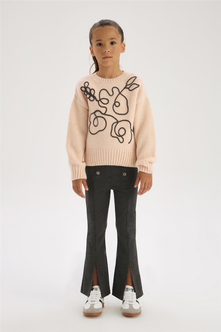 Tyess Girl Powder SweaterTyess Girl Powder Sweater