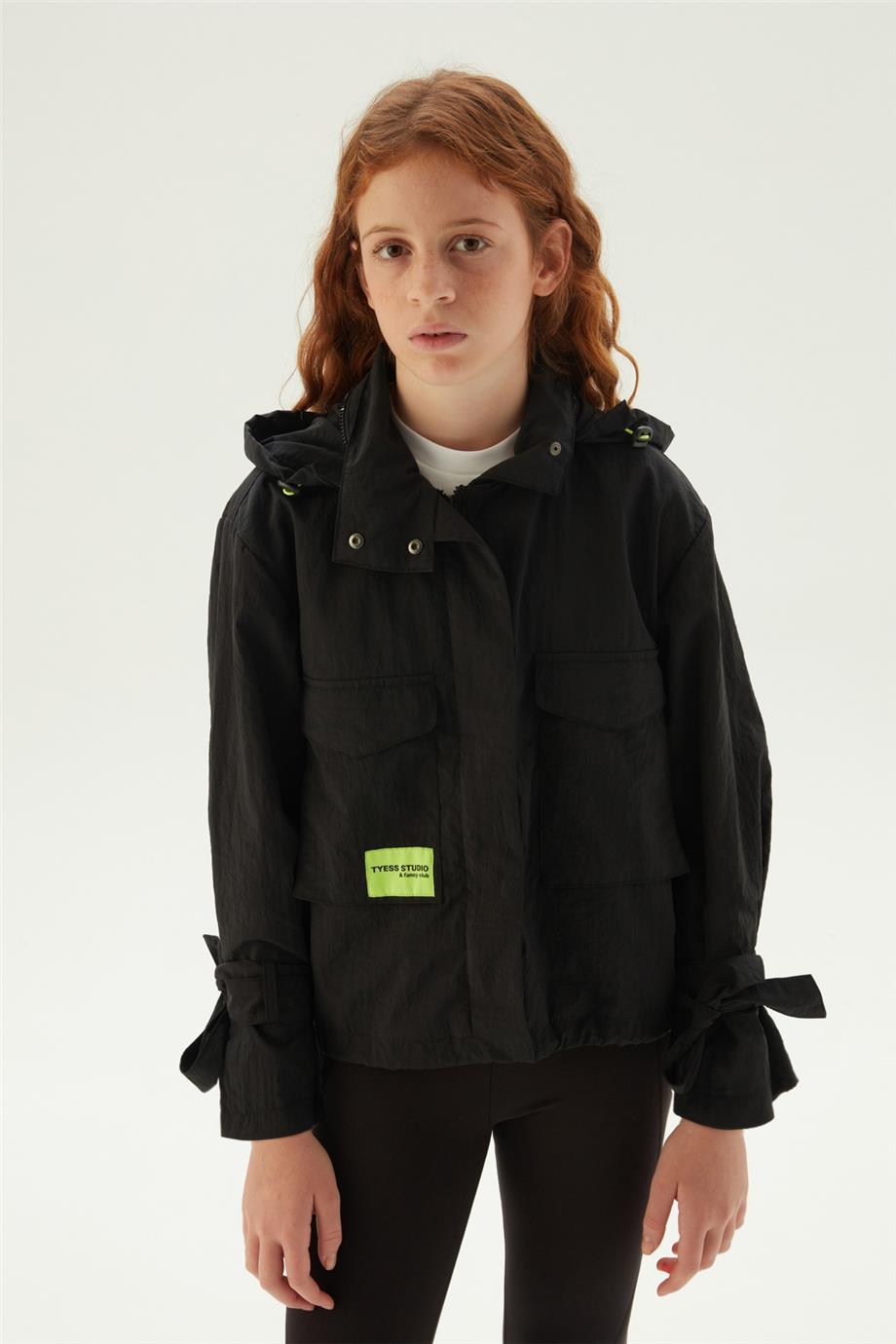 Tyess Kız Çocuk Siyah Yağmurluk