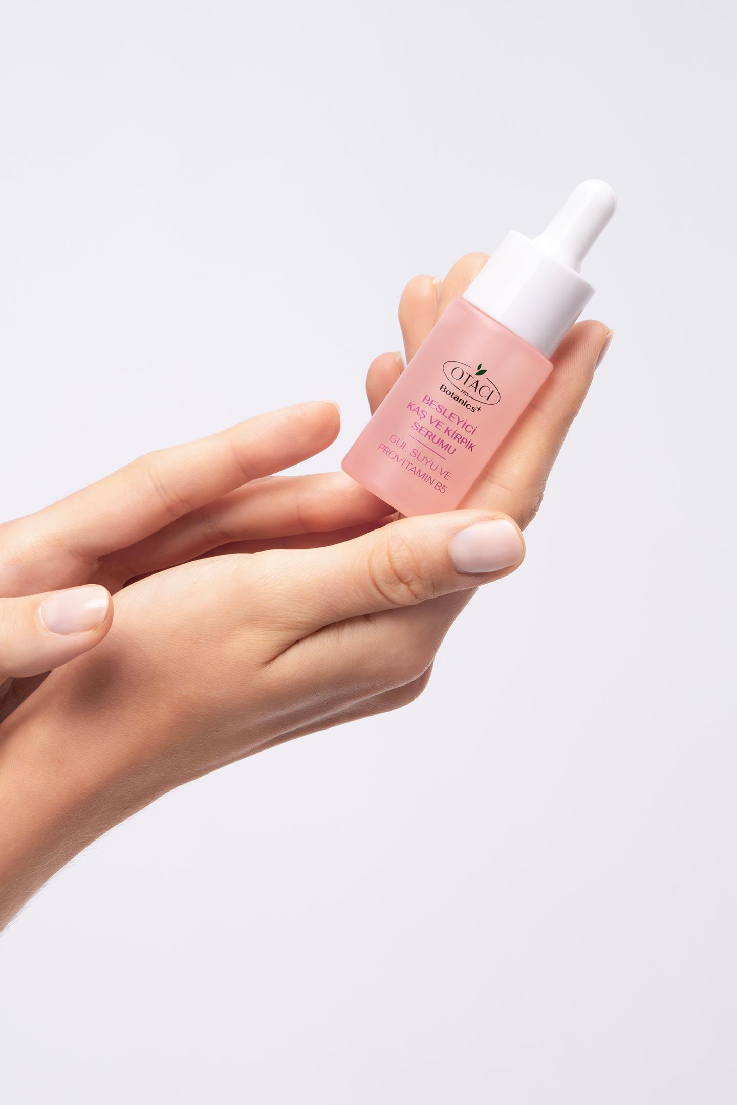 BESLEYICI KAS VE KIRPIK SERUMU - GÜL SUYU VE PROVITAMIN B5