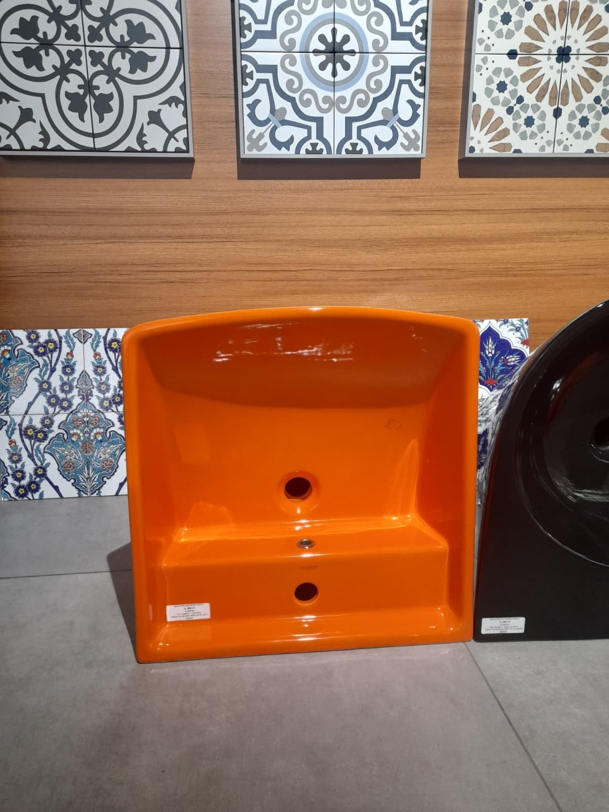LUCCO 50 CM LOOP ASMA MONOBLOK LAVABO TURUNCU(TESHIR)
