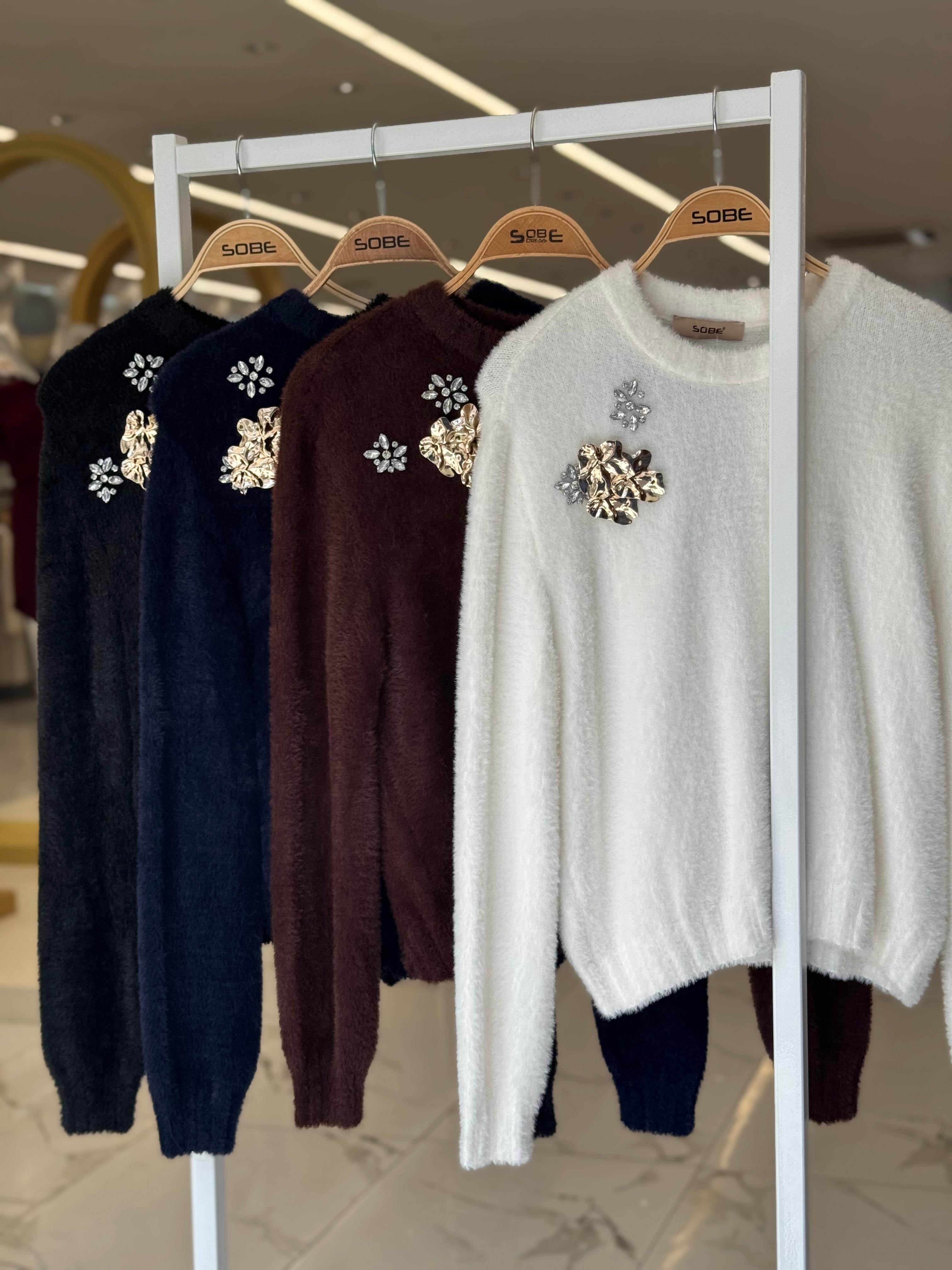 S5K1367Premium Soft Sweater with Accessories 1367