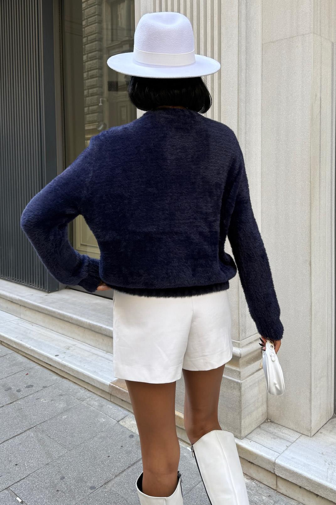 S5K1367Premium Soft Sweater with Accessories 1367