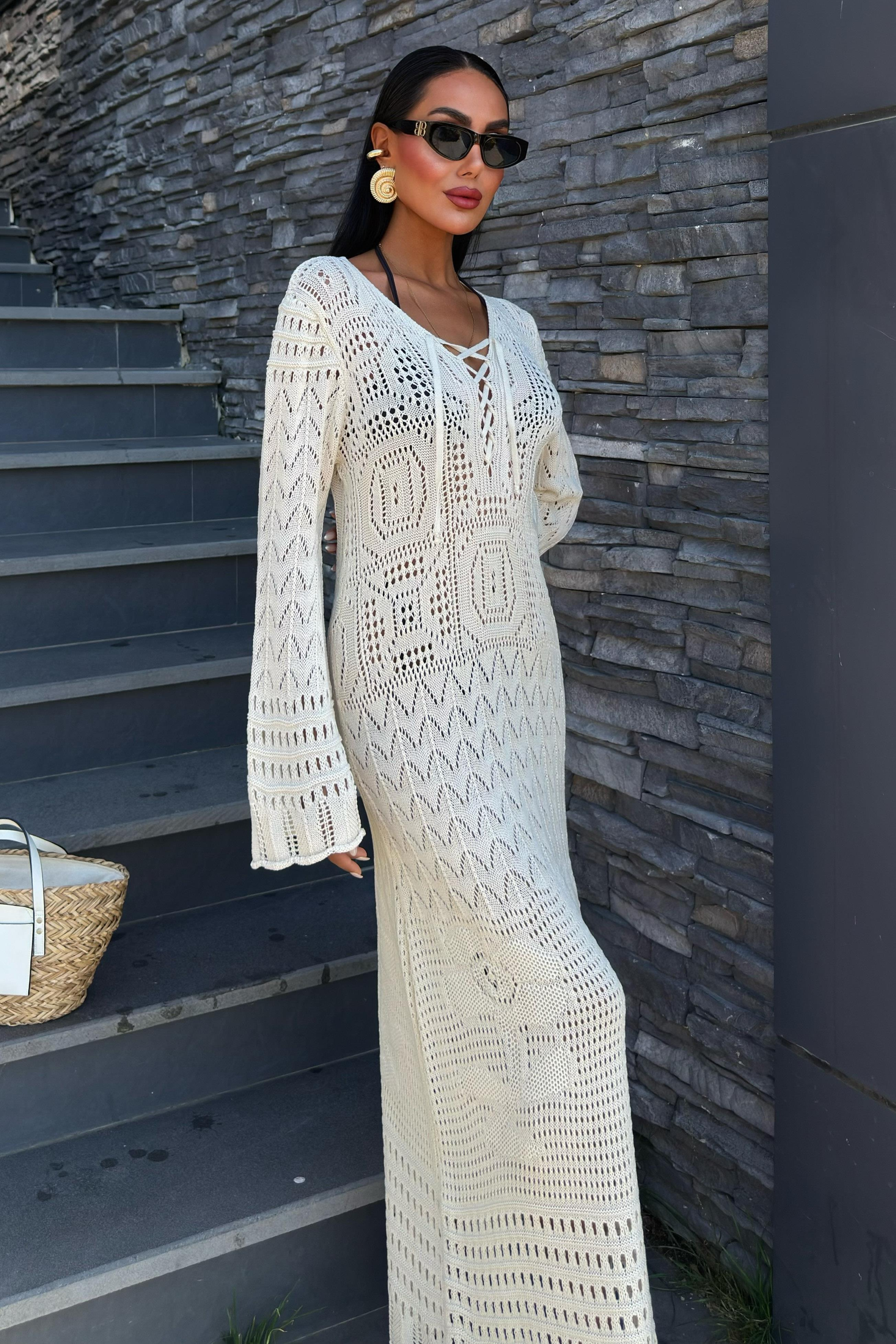 S5Y2838Robe ajourée détaillée Birit 2838