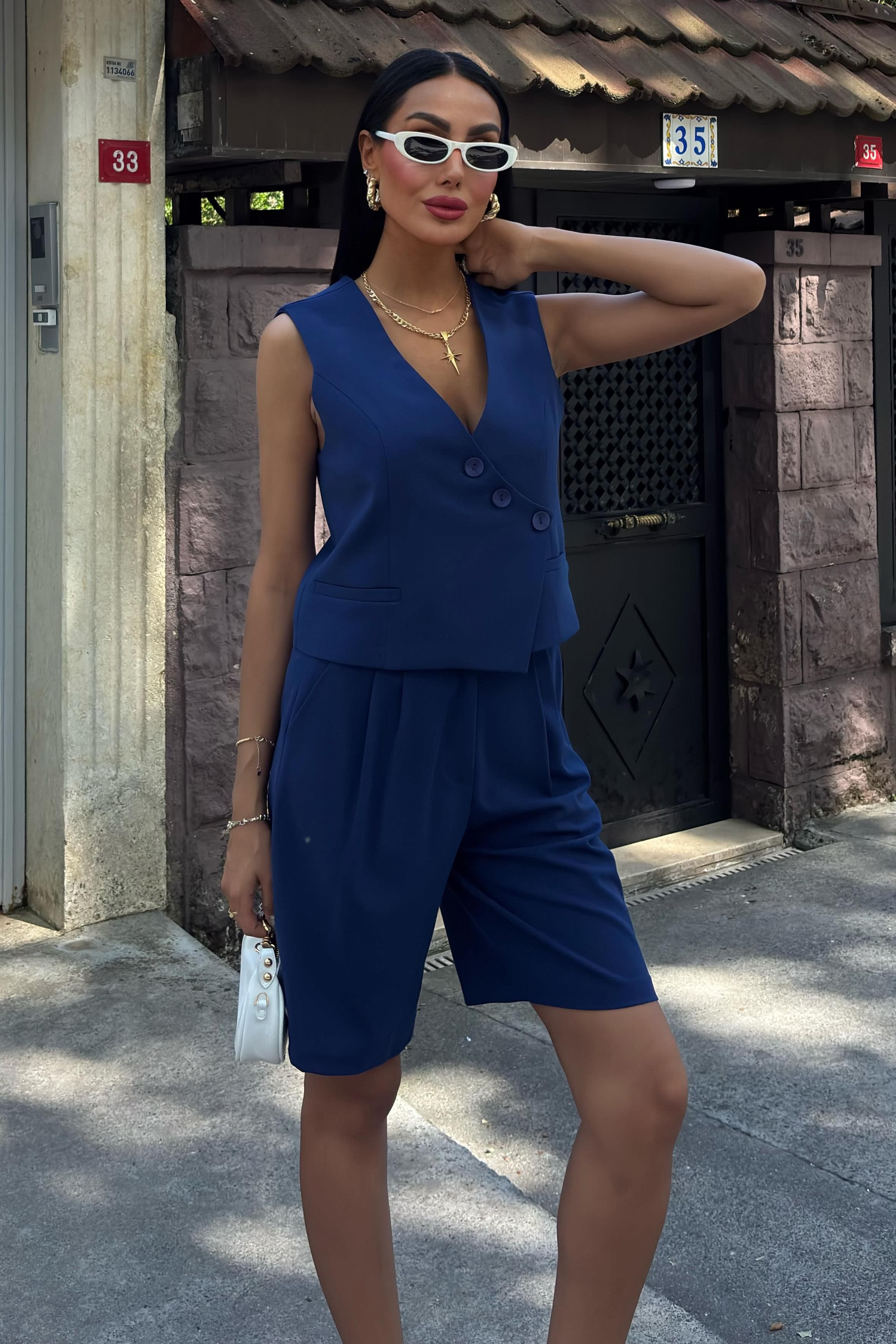 S5Y10171Vest Suit with Cross Buttons and Bermuda Shorts 10171