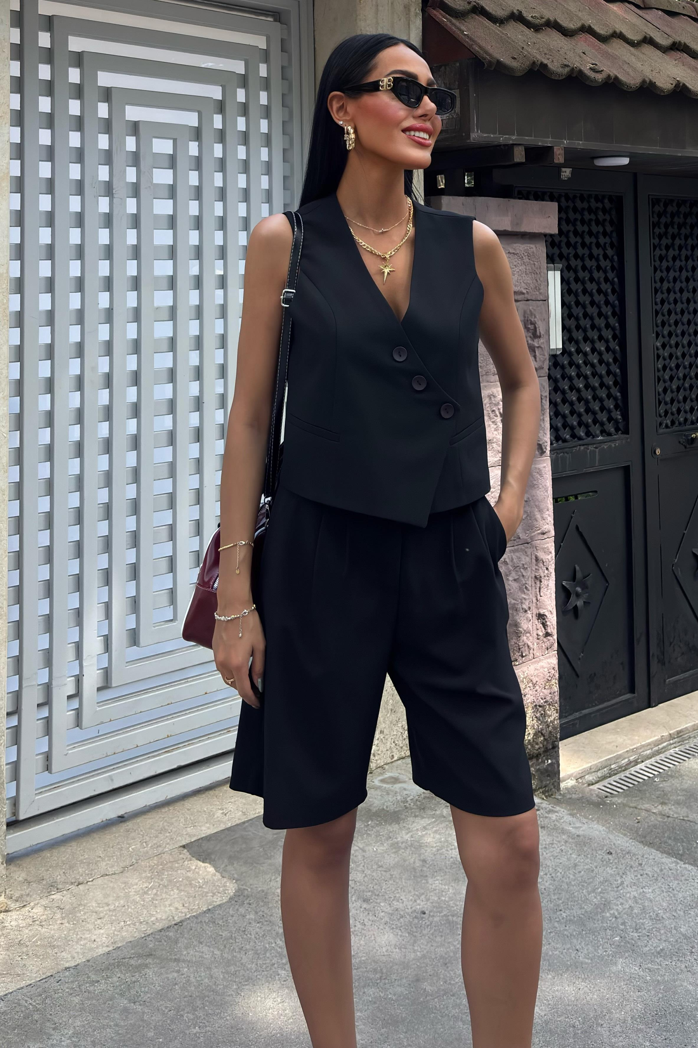S5Y10171Vest Suit with Cross Buttons and Bermuda Shorts 10171