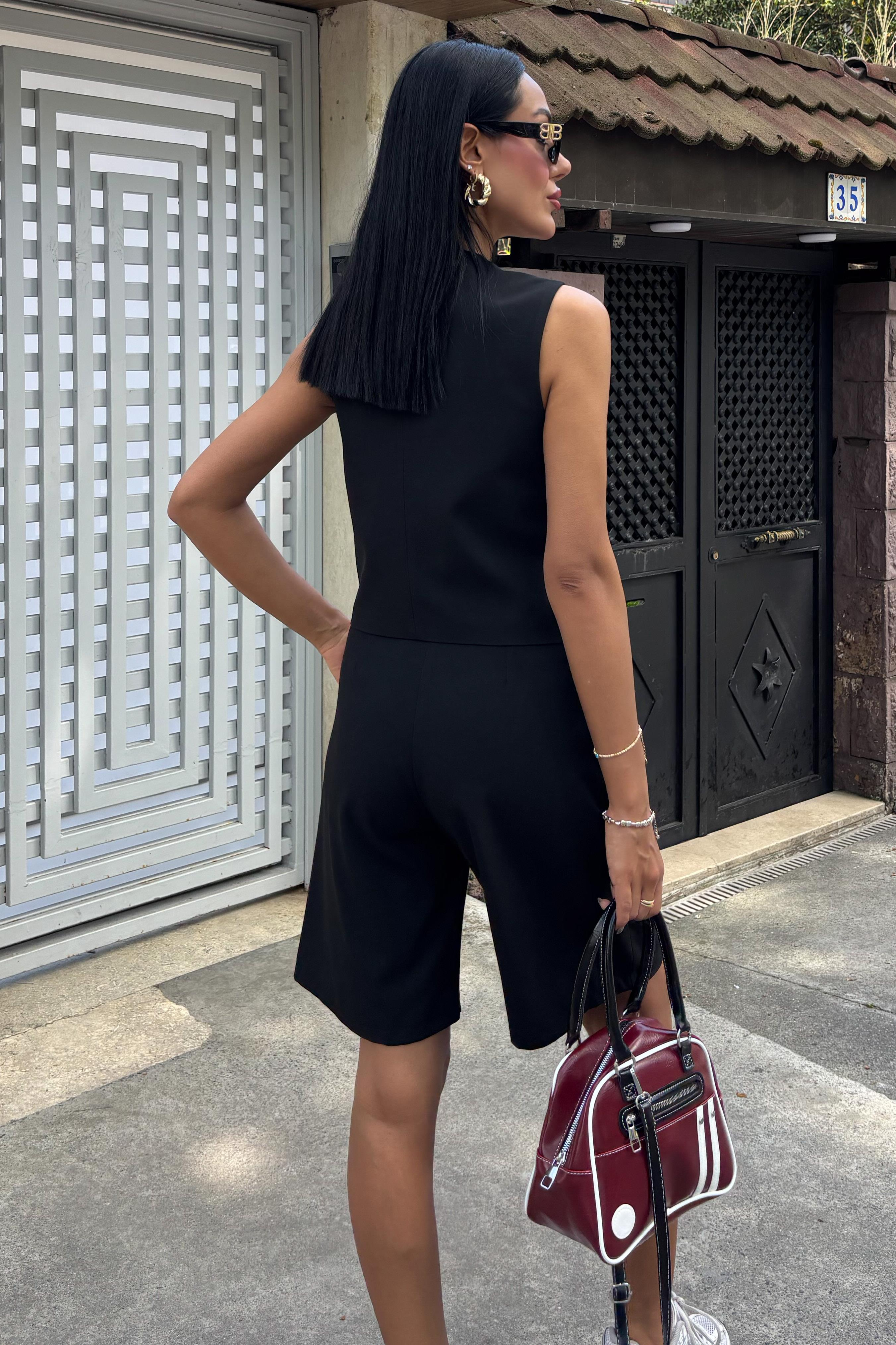 S5Y10171Vest Suit with Cross Buttons and Bermuda Shorts 10171