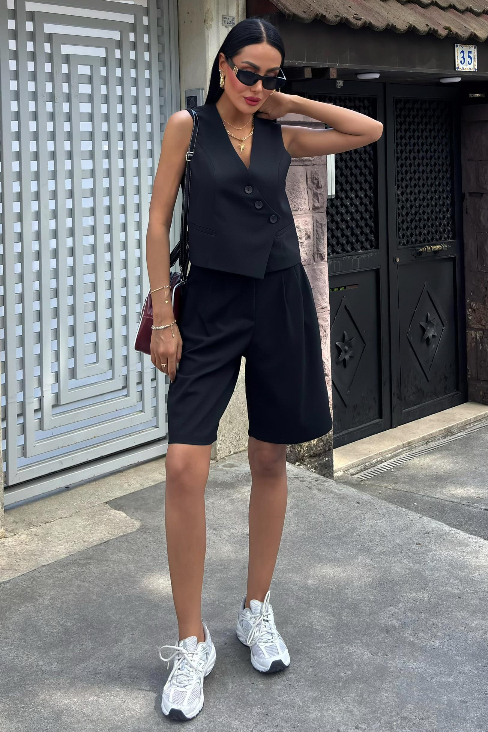 S5Y10171Vest Suit with Cross Buttons and Bermuda Shorts 10171