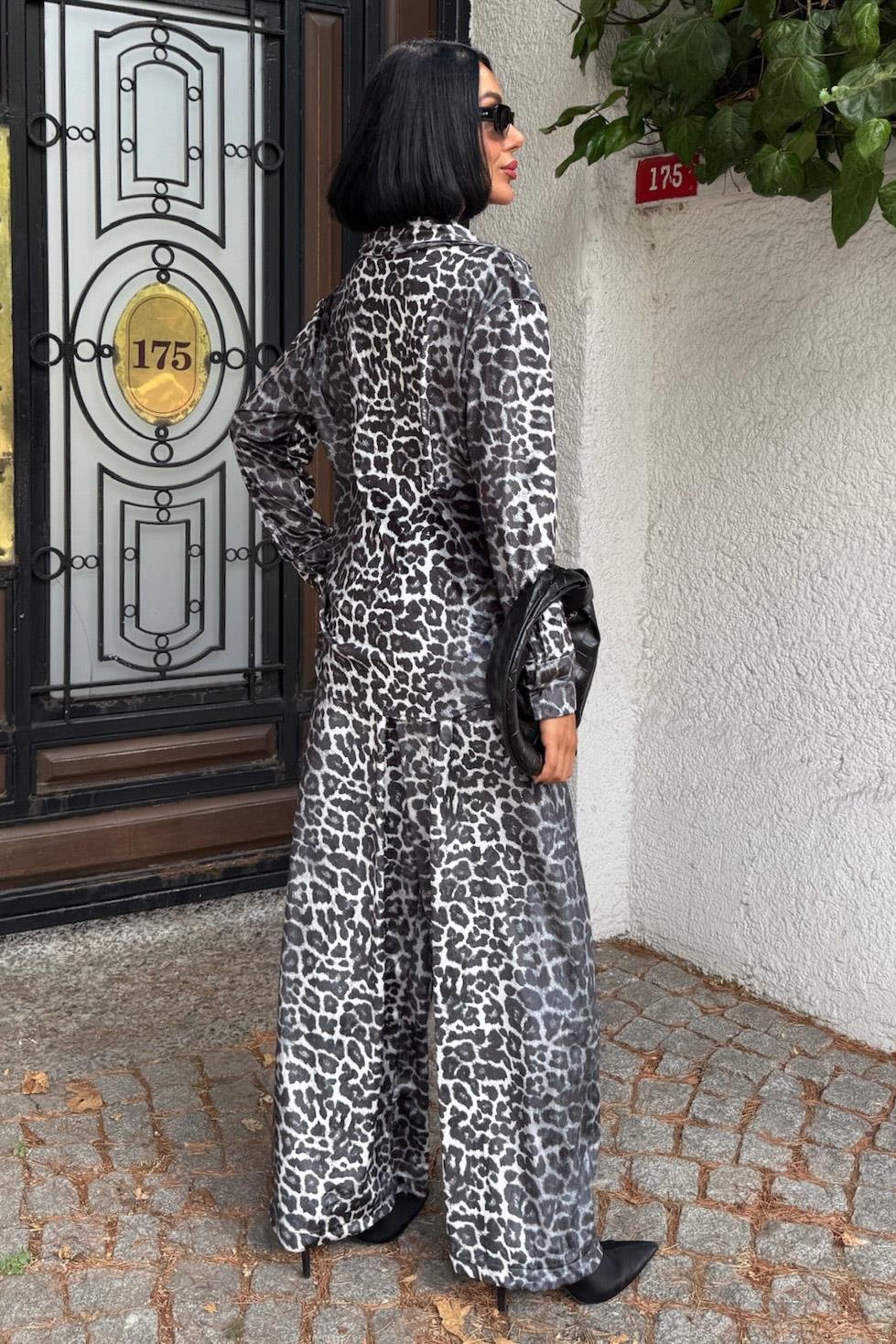 S5K9918Cosy Animal Pattern Velvet Set 9918