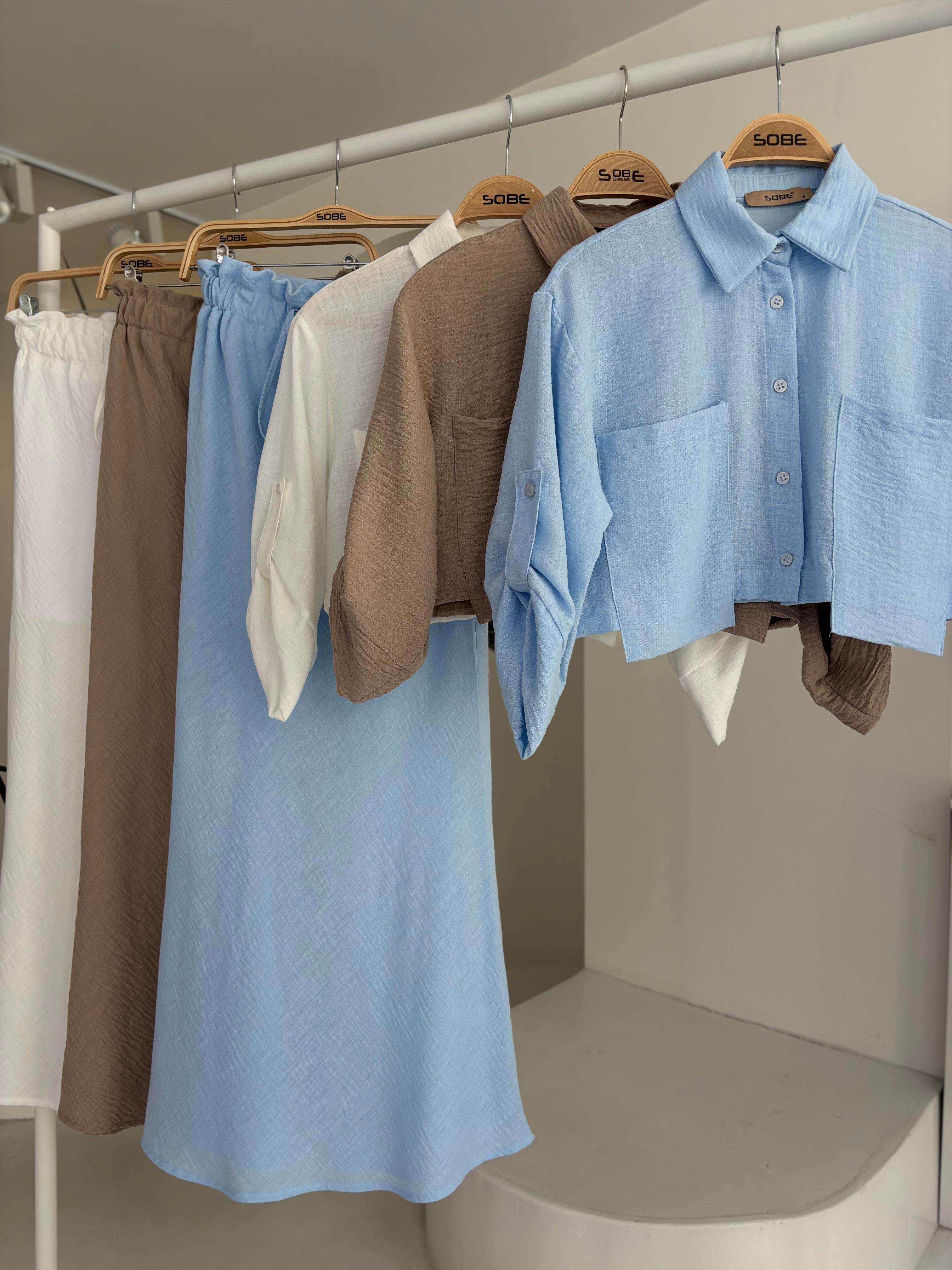 S5Y10201Crop Shirt and Pleated Skirt Design Suit 10201