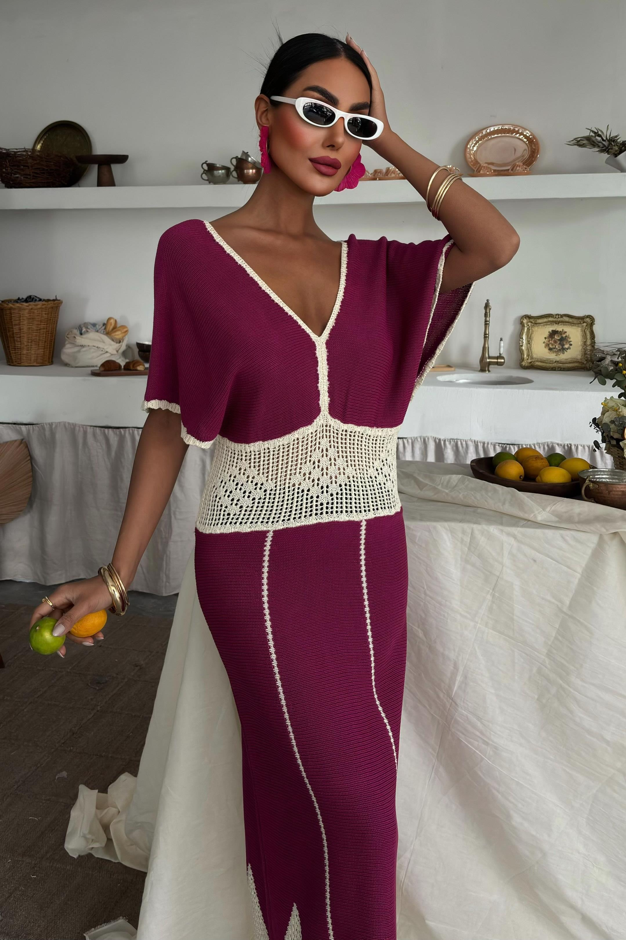 S5Y2844Lace Patterned V Neck Knit Dress 2844