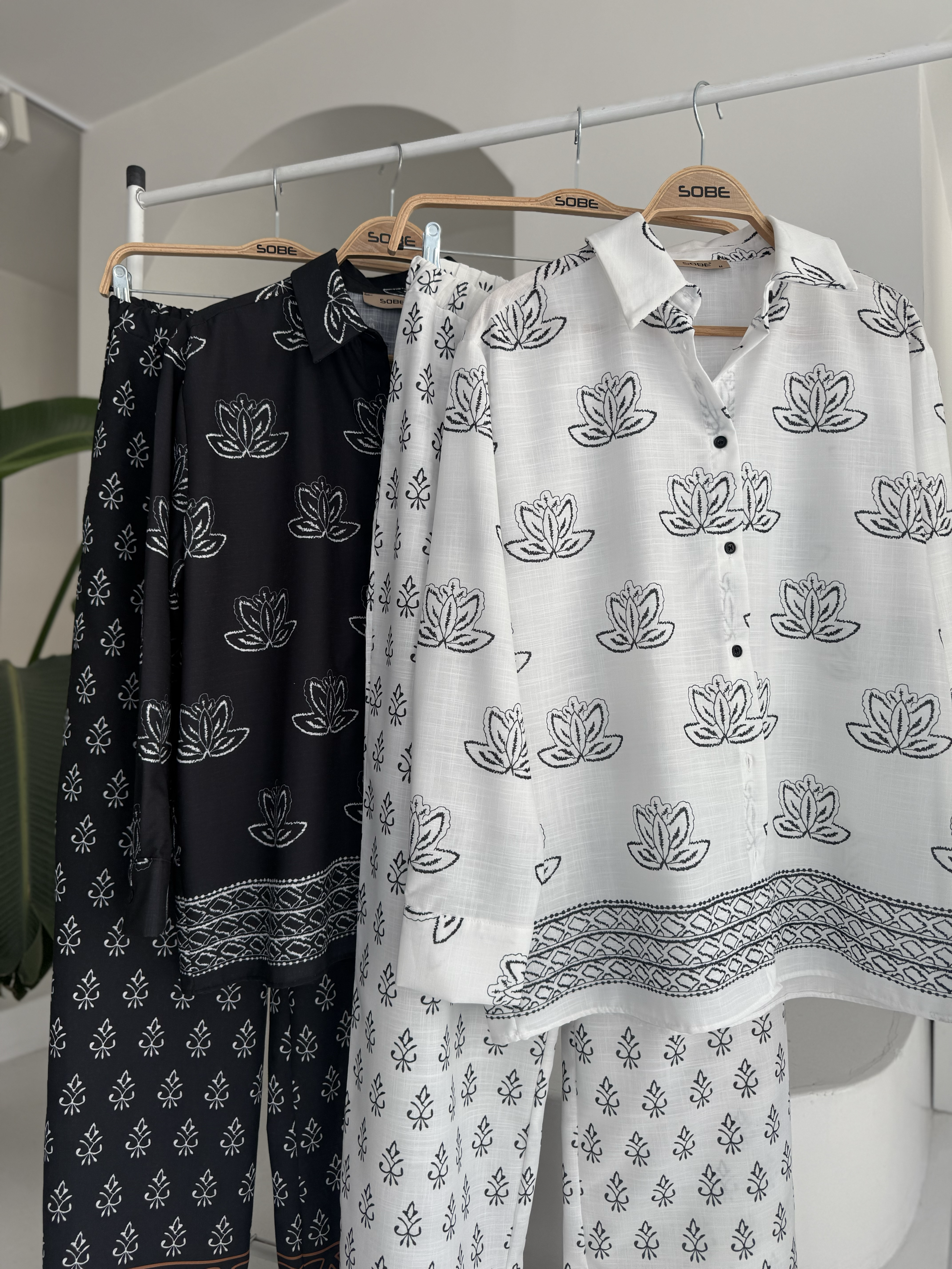 S5Y10120Ethnic Patterned Two Piece Linen Suit 10120