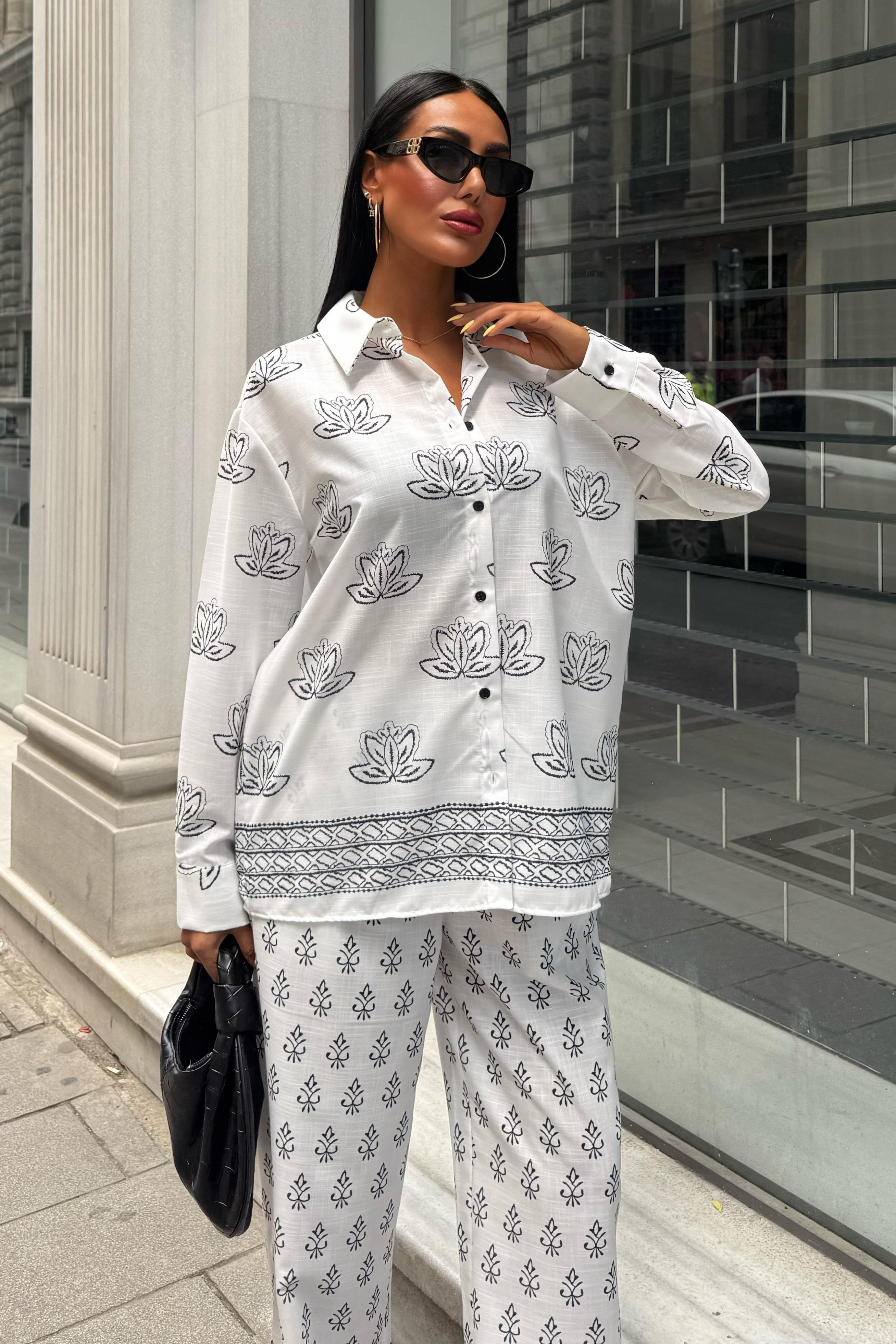 S5Y10120Ethnic Patterned Two Piece Linen Suit 10120