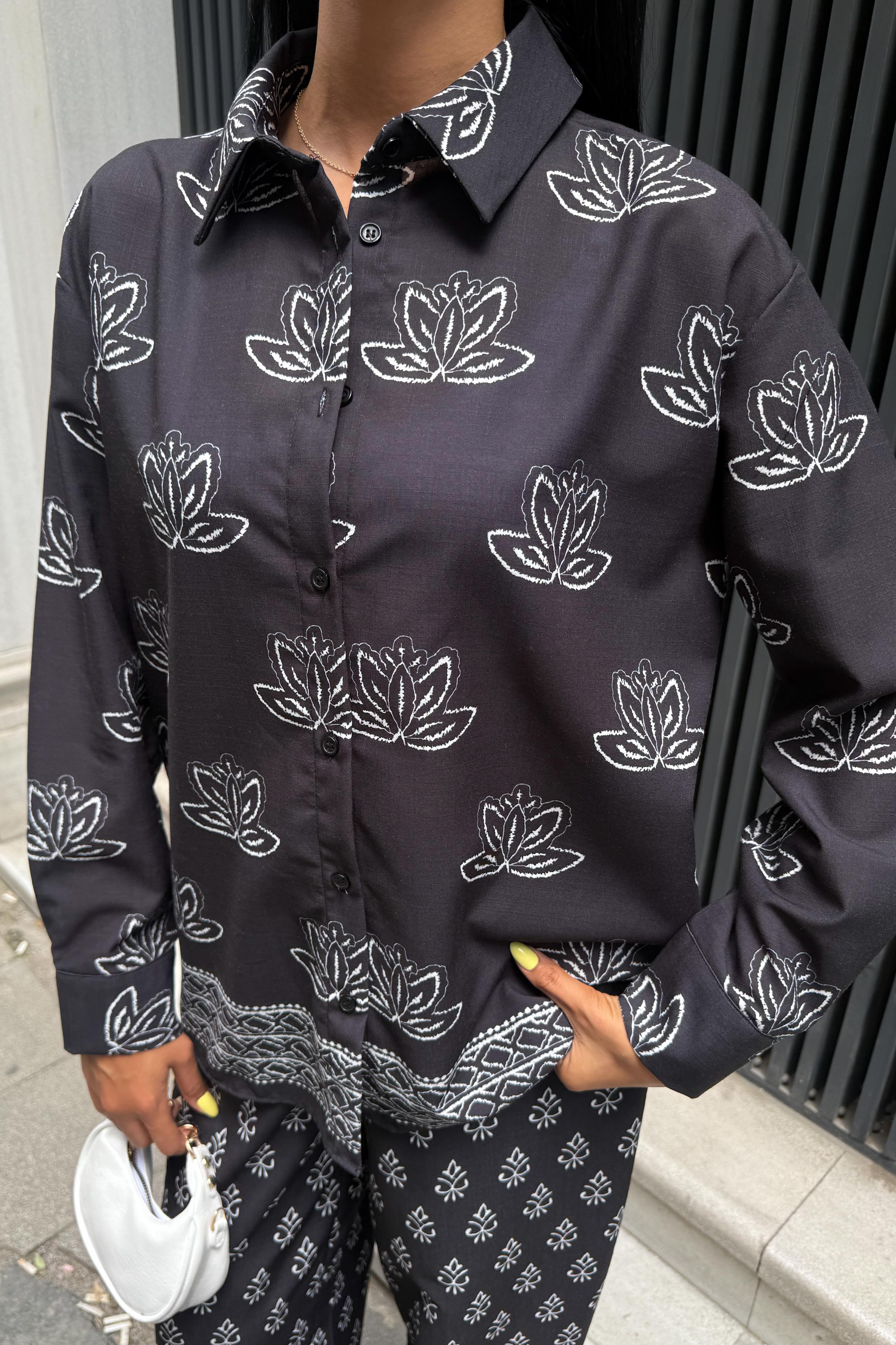 S5Y10120Ethnic Patterned Two Piece Linen Suit 10120