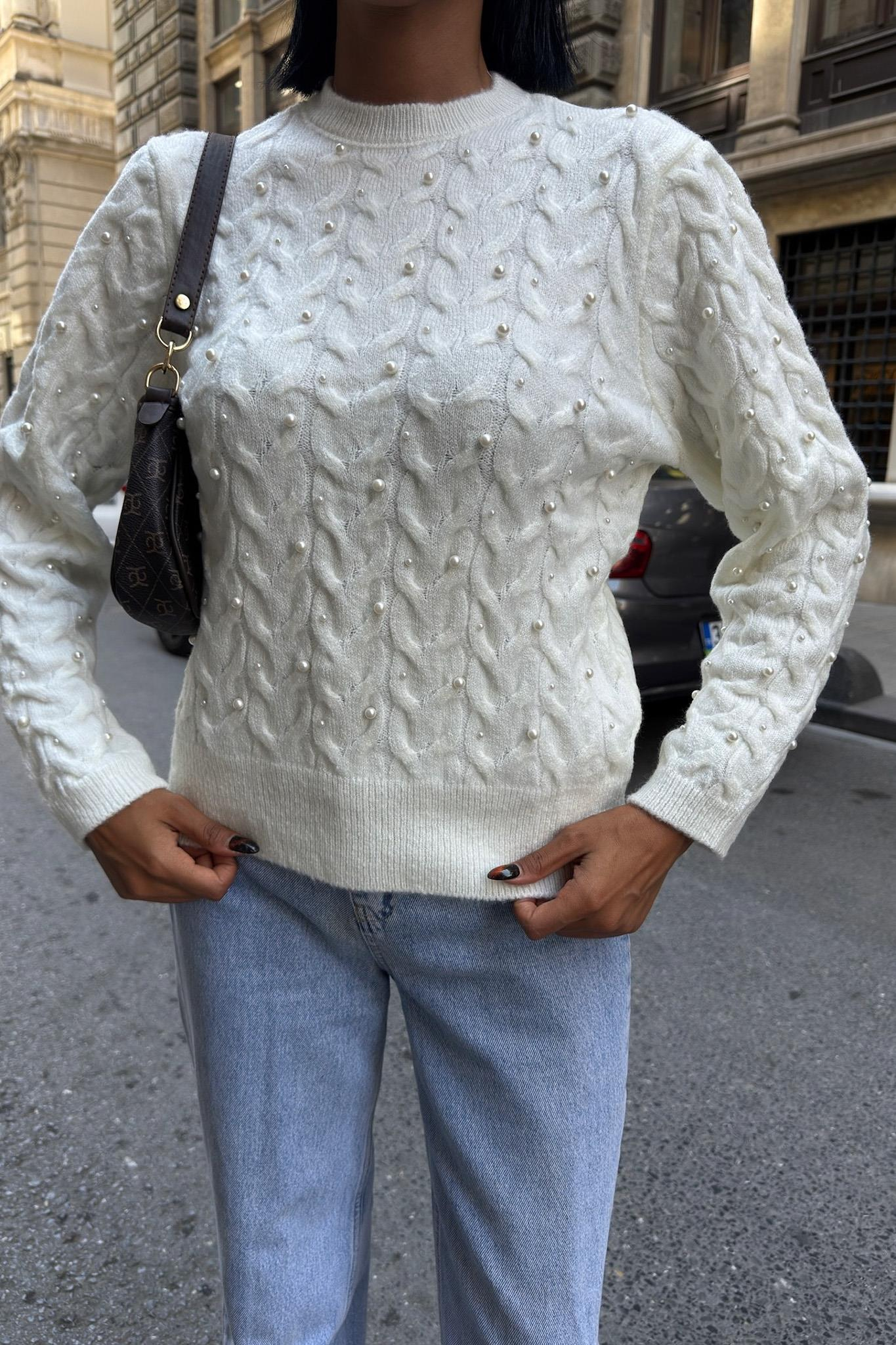 S5K1354Pearl Detailed Sweater 1354