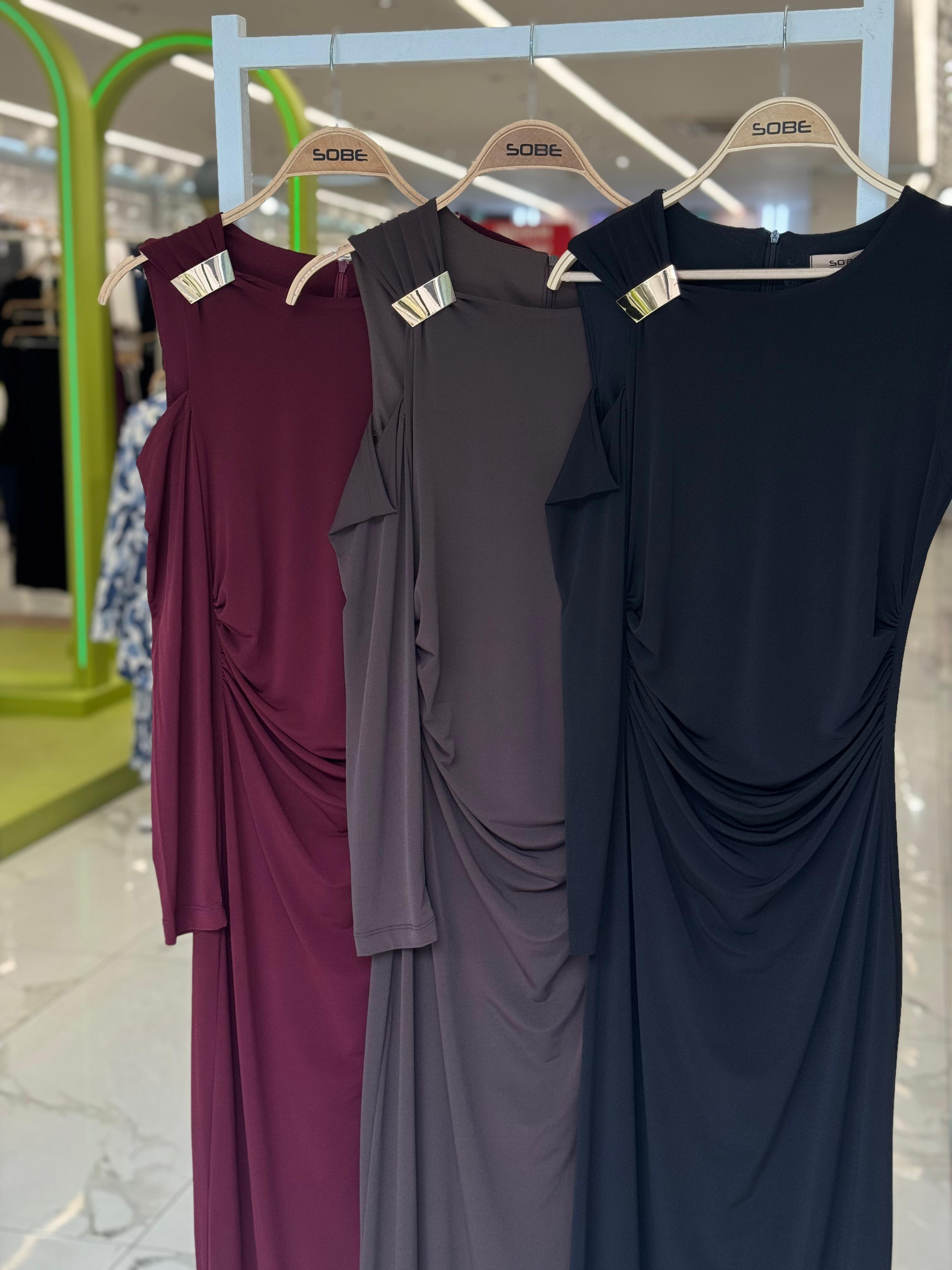 S6K2912Omuz Aksesuarlı ve Dekolteli Drape Elbise 2912