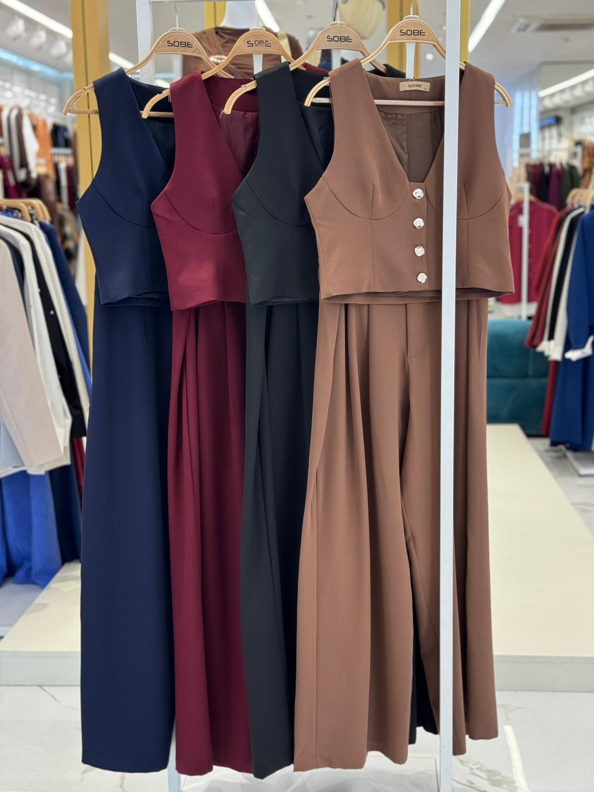 S6K10261Pantolonu Yan Pile ve Düğme Detaylı Yelekli Takım 10261