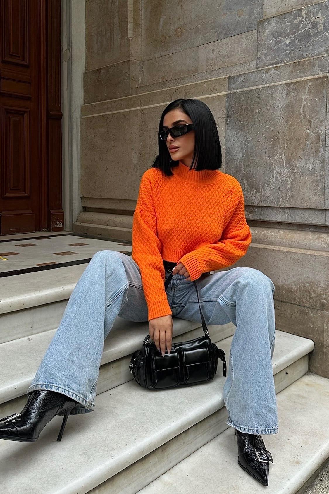 S4K1270Sabina Low-Rise Crop Sweater 1270-09