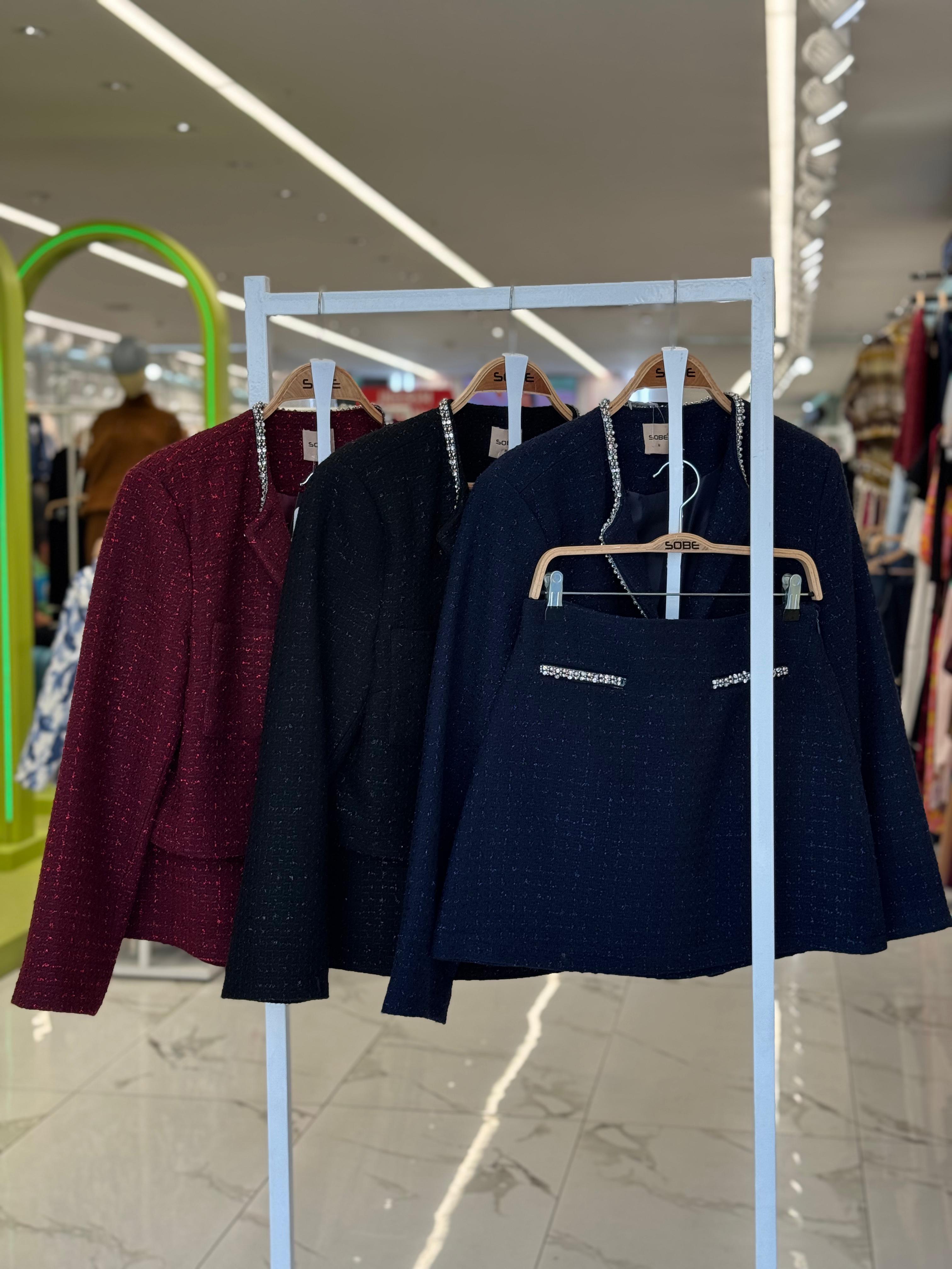 S5Y10050Taş Şerit Detaylı, Simli Chanel Takım 10050