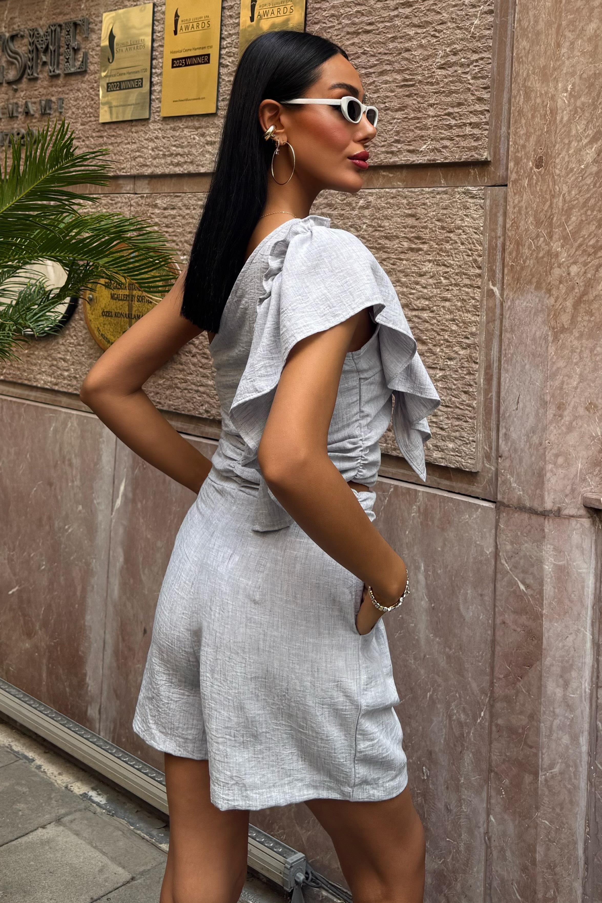 S5Y10158One Shoulder and Ruffle Detailed Linen Suit 10158