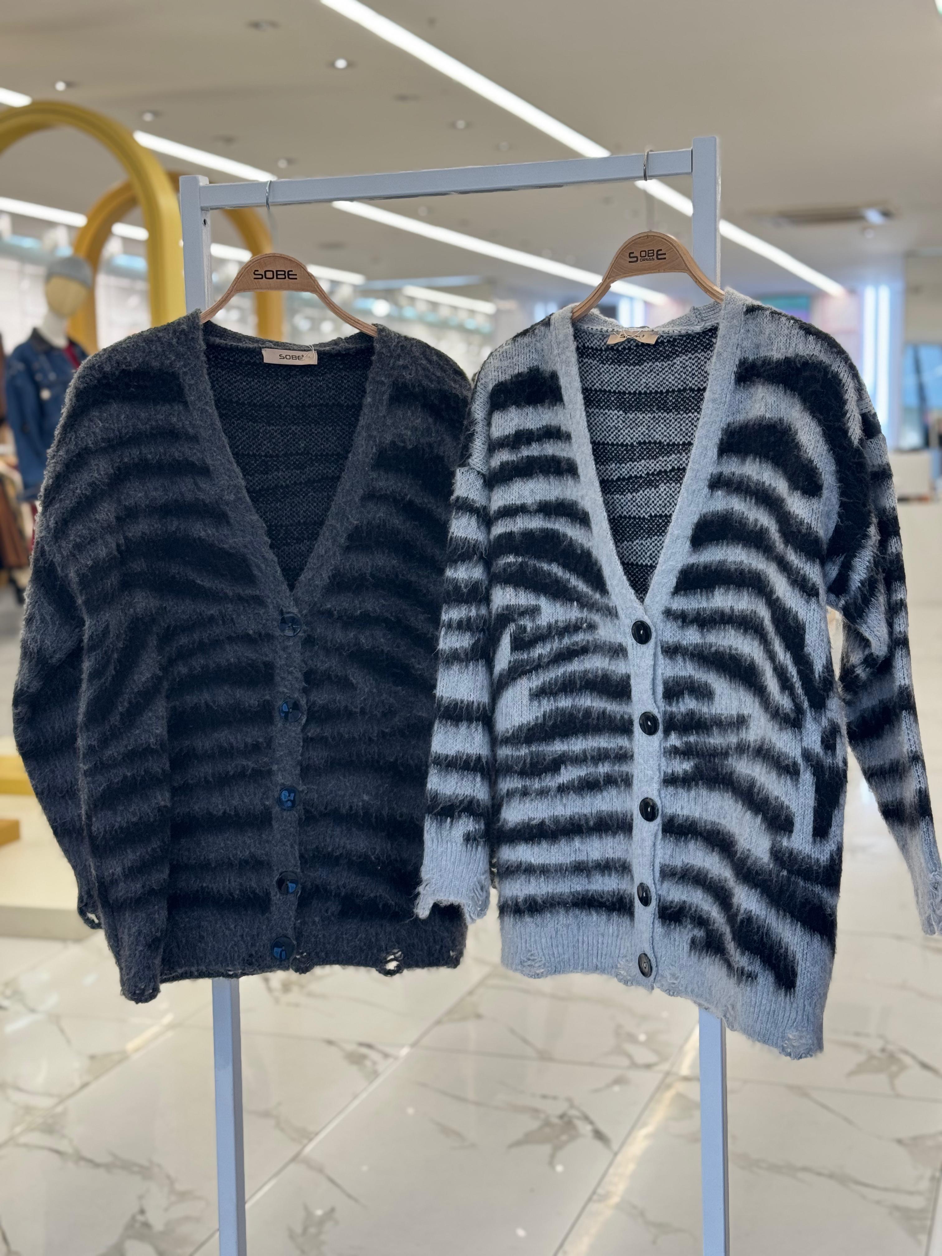 S5K5166Zebra Desen Triko Hırka 5166