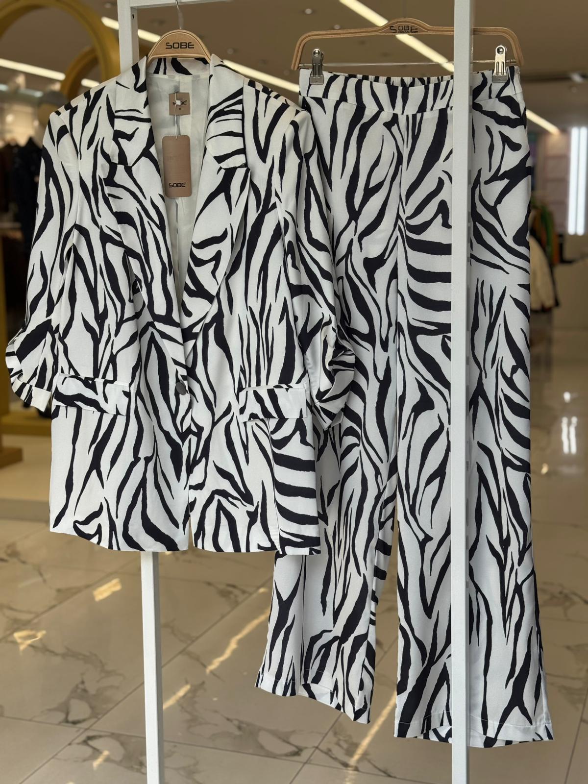 S5Y10038Zebra Desenli Chanel Saten Takım 10038