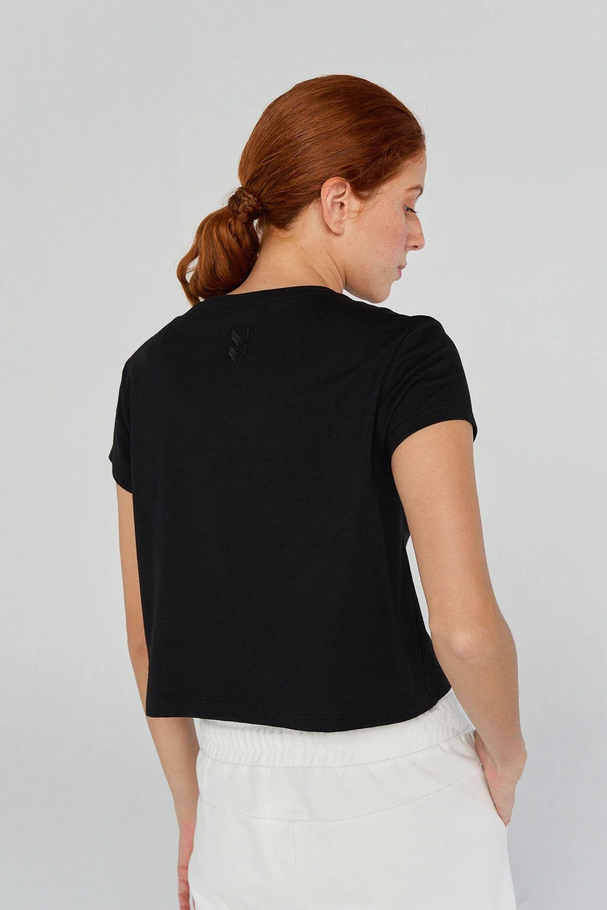 Hummel Hmlt-Mt Emmi Short T-Shirt Kadın Siyah Bisiklet Yaka Tshirt