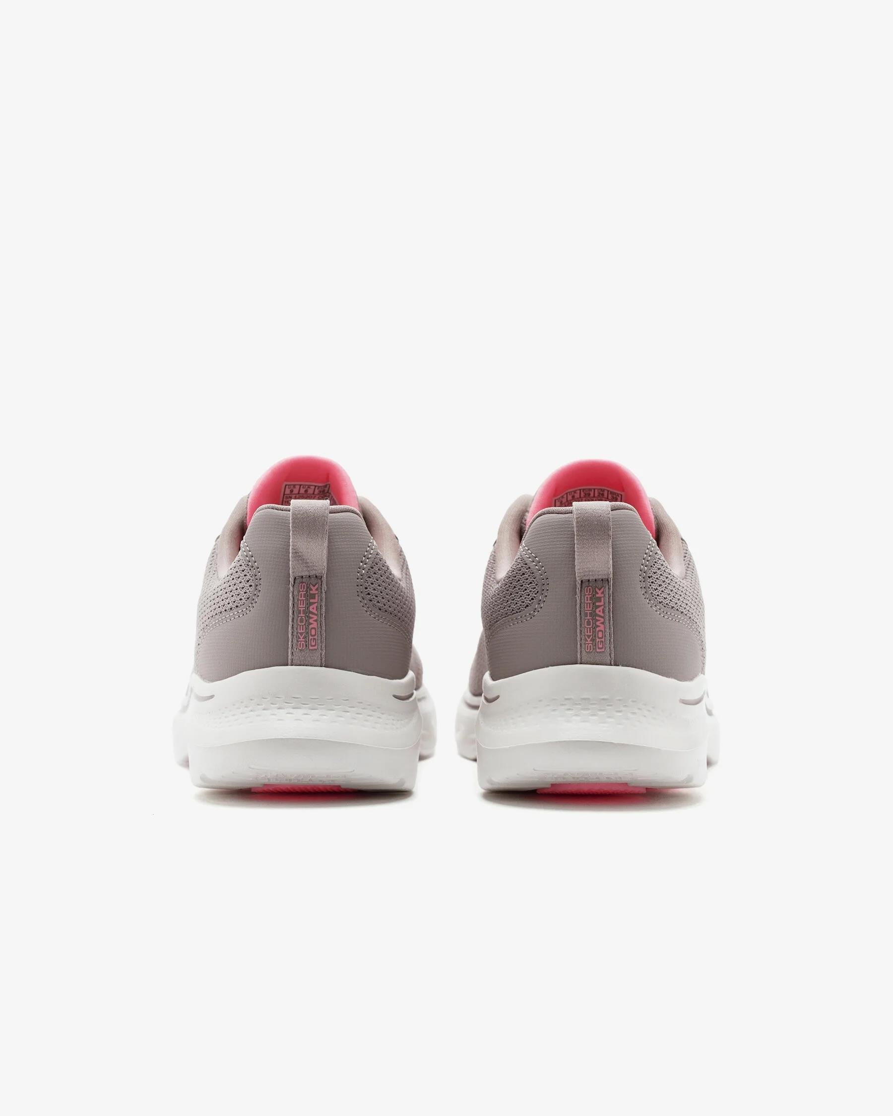 Skechers Go Walk 7 - Clear Path Kadın  Spor Ayakkabı