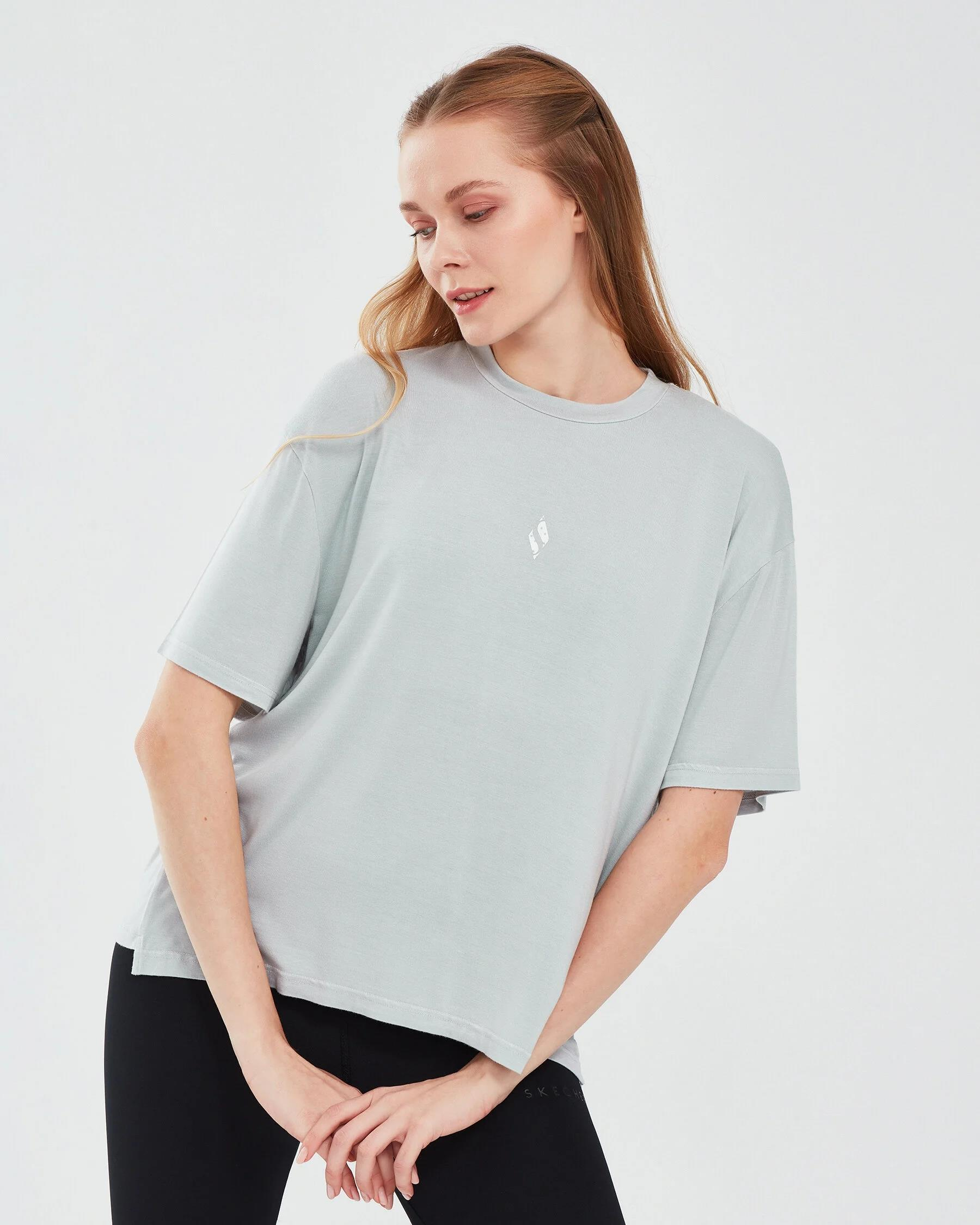 Skechers Graphic T-Shirt W Short Sleeve Kadın  Bisiklet Yaka Tshirt