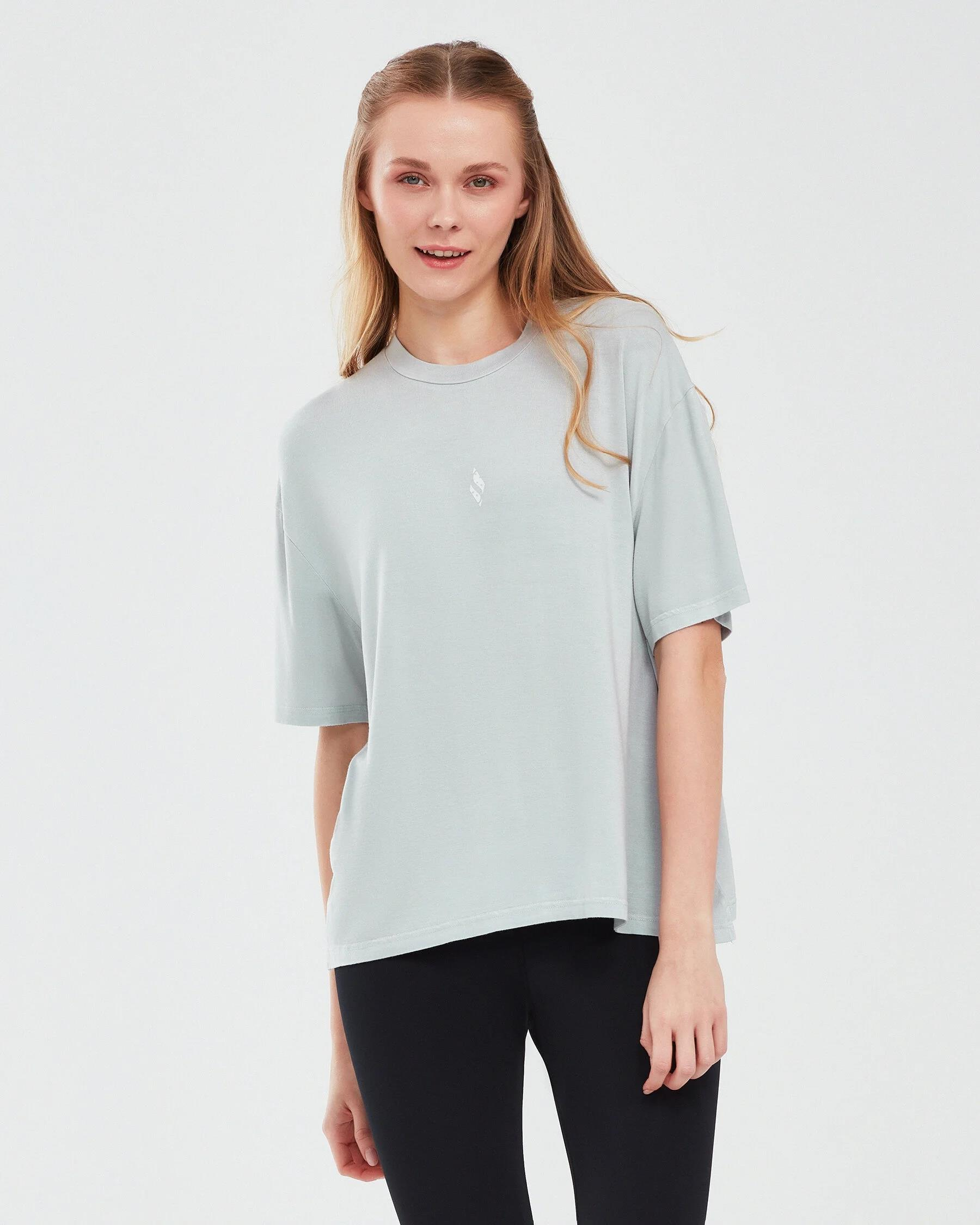 Skechers Graphic T-Shirt W Short Sleeve Kadın  Bisiklet Yaka Tshirt